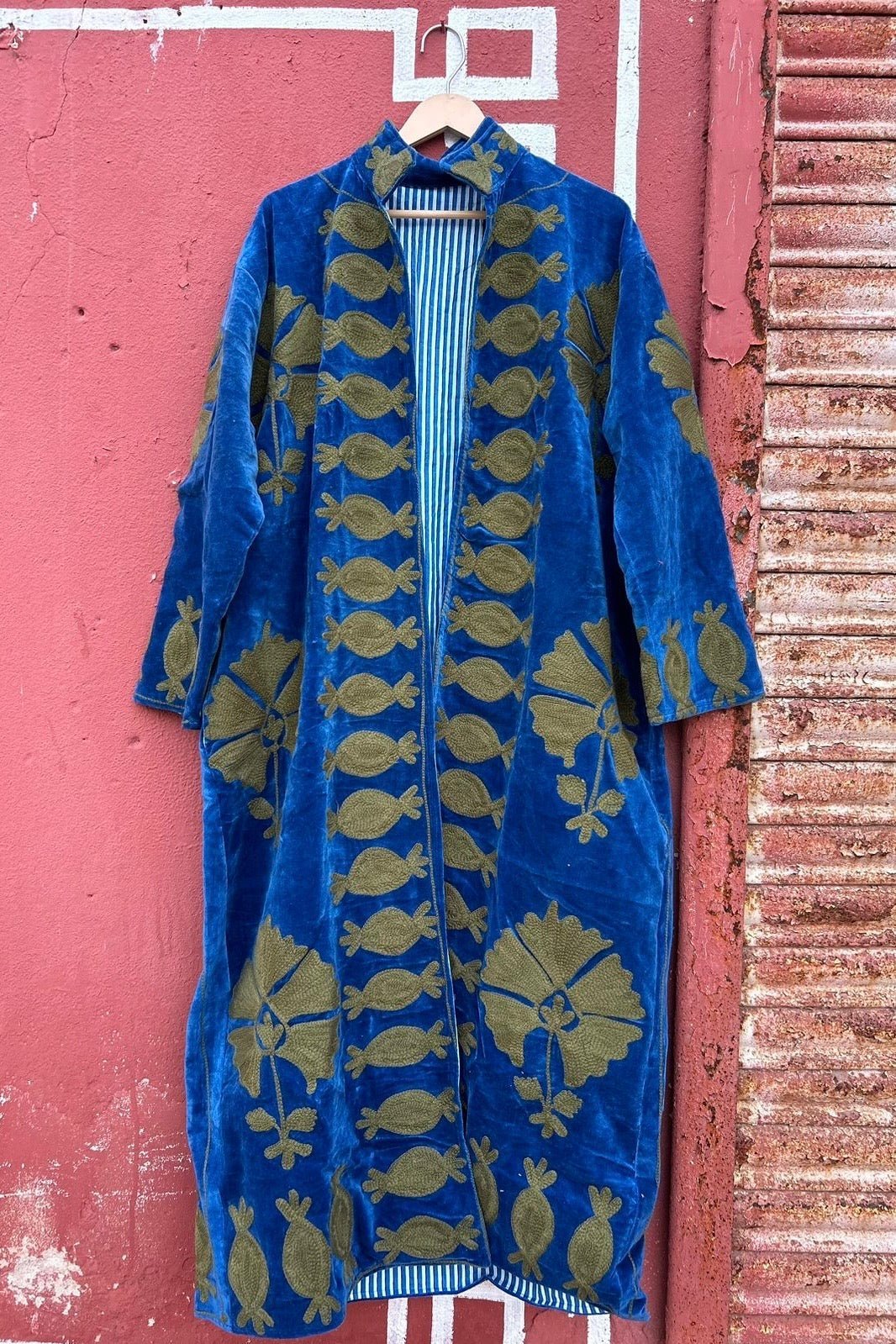 EMBROIDERED VELVET COAT DUSTER ARMANG - BANGKOK TAILOR CLOTHING STORE - HANDMADE CLOTHING