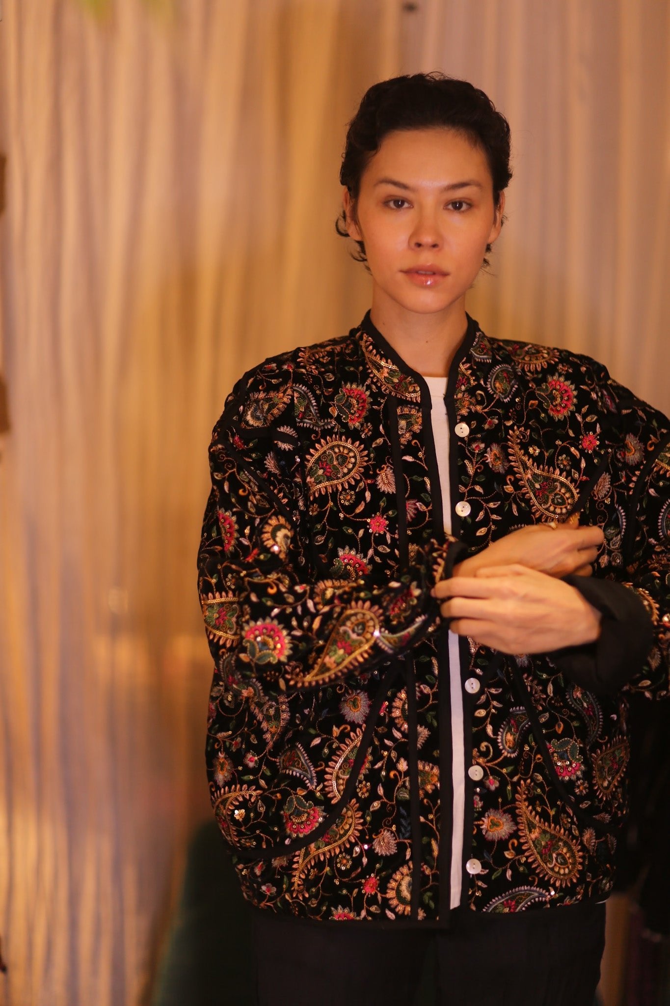 EMBROIDERED VELVET JACKET HYO - BANGKOK TAILOR CLOTHING STORE - HANDMADE CLOTHING