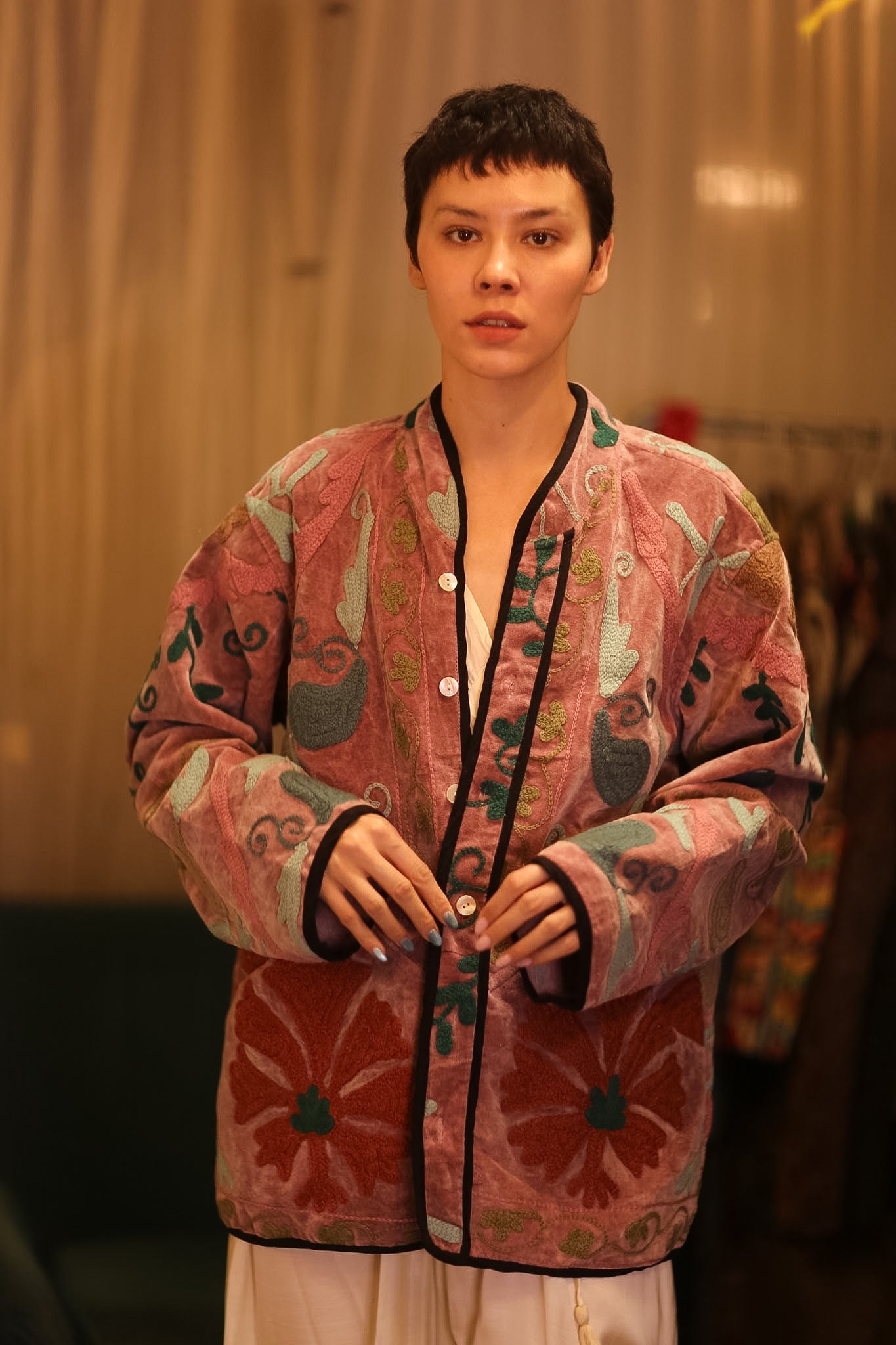 EMBROIDERED VELVET JACKET LADA - BANGKOK TAILOR CLOTHING STORE - HANDMADE CLOTHING