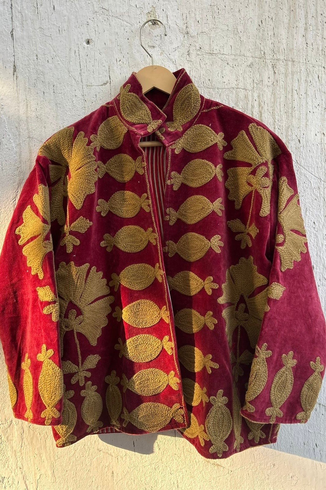 EMBROIDERED VELVET JACKET LANGU - BANGKOK TAILOR CLOTHING STORE - HANDMADE CLOTHING