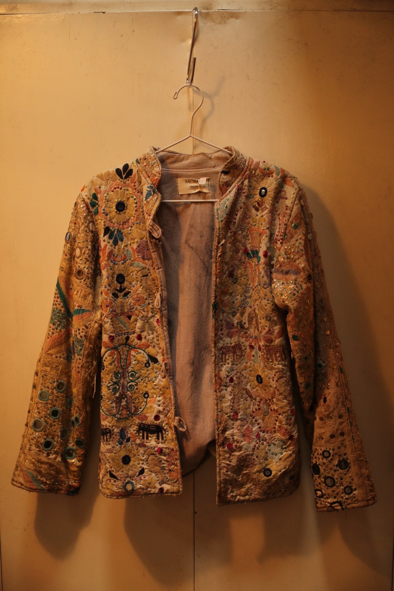 EMBROIDERED VINTAGE JACKET - S105 - BANGKOK TAILOR CLOTHING STORE - HANDMADE CLOTHING