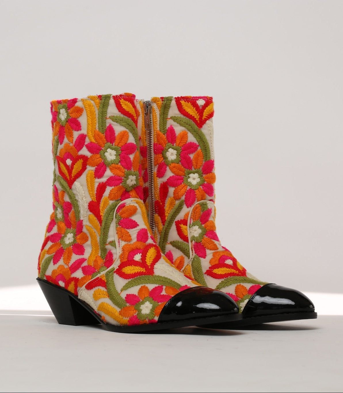 ESME FLORAL EMBROIDERED BOOTS - BANGKOK TAILOR CLOTHING STORE - HANDMADE CLOTHING