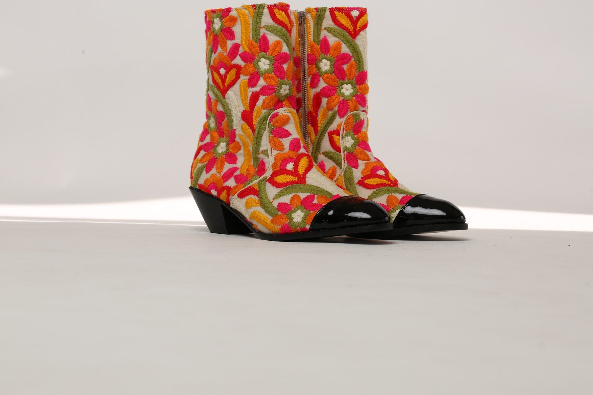 ESME FLORAL EMBROIDERED BOOTS - BANGKOK TAILOR CLOTHING STORE - HANDMADE CLOTHING