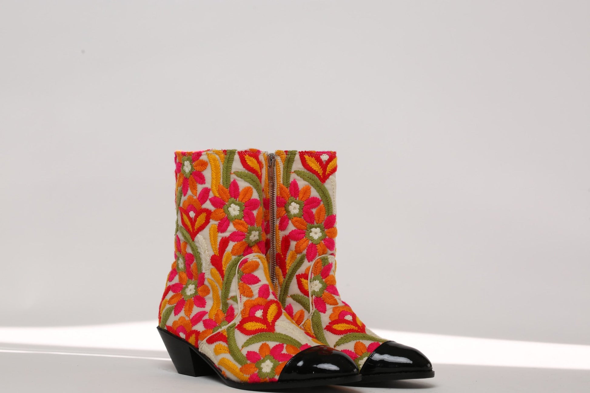 ESME FLORAL EMBROIDERED BOOTS - BANGKOK TAILOR CLOTHING STORE - HANDMADE CLOTHING