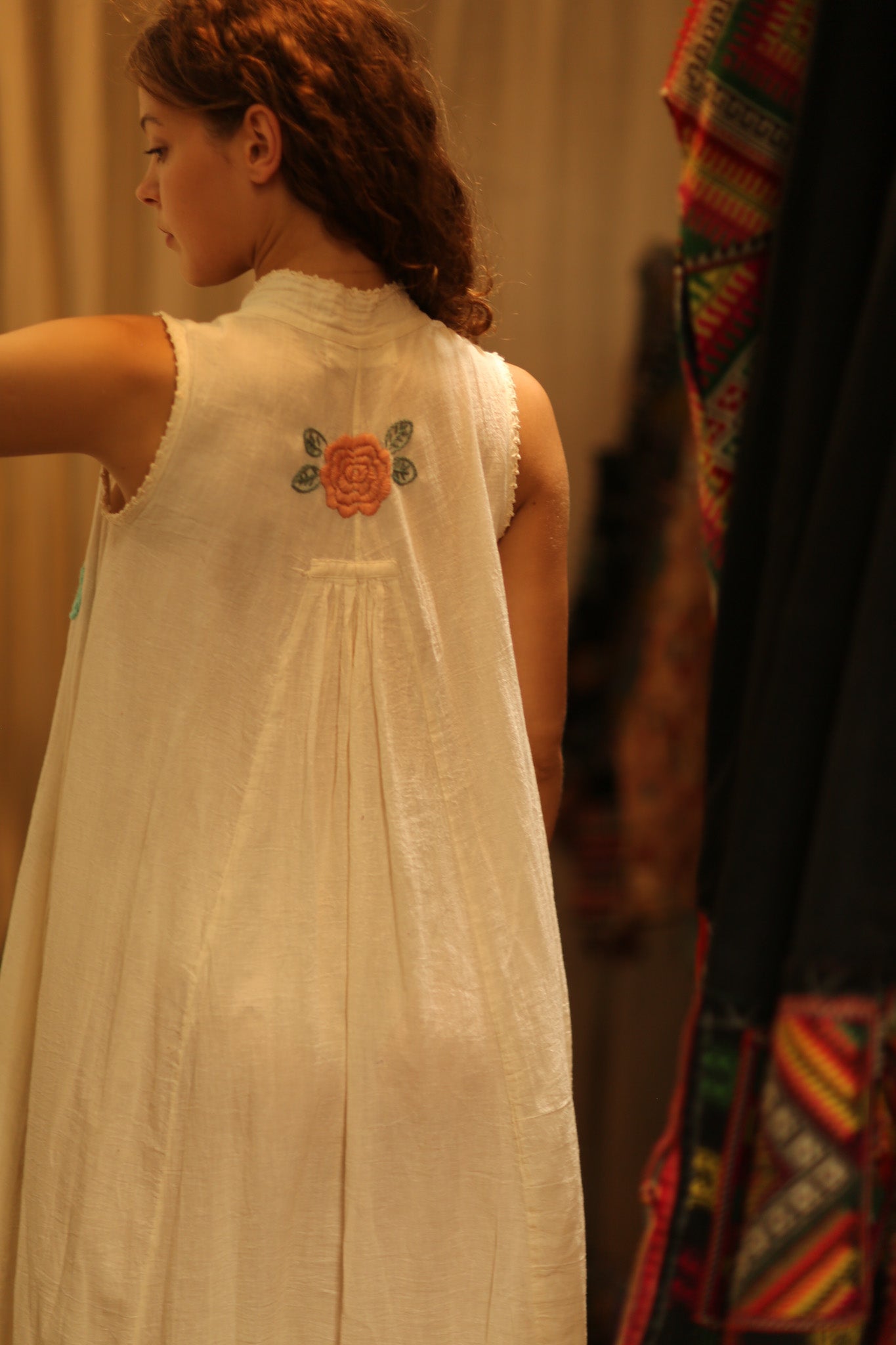FAH EMBROIDERED FLOWER DRESS - BANGKOK TAILOR CLOTHING STORE - HANDMADE CLOTHING