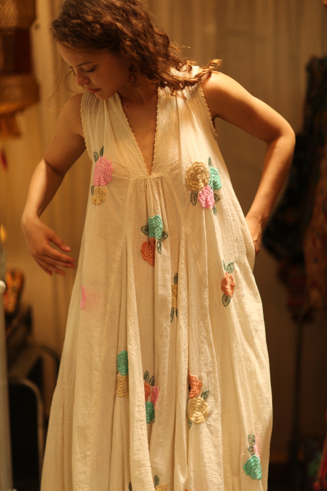 FAH EMBROIDERED FLOWER DRESS - BANGKOK TAILOR CLOTHING STORE - HANDMADE CLOTHING
