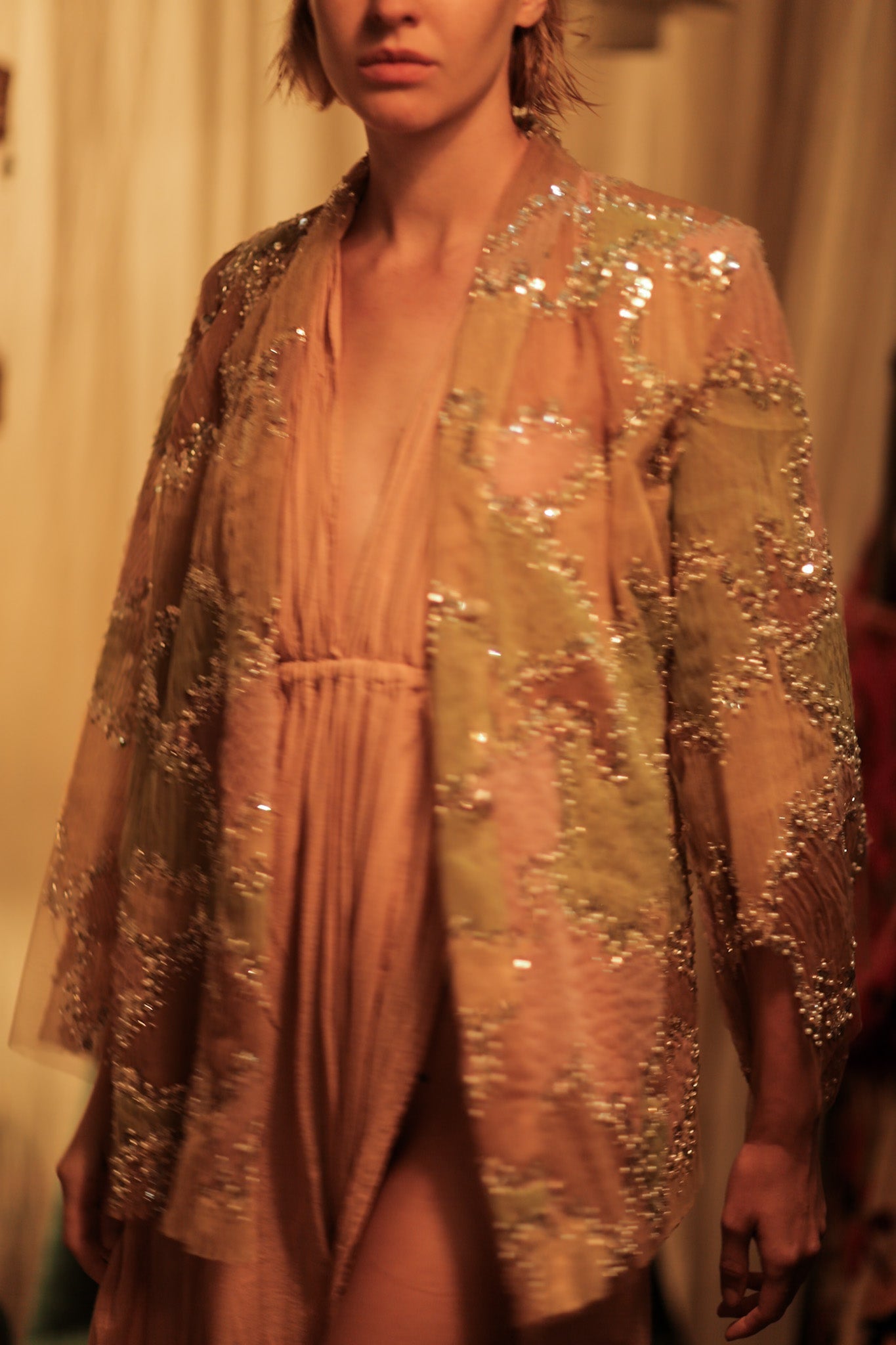 FLO SEQUINED EMBROIDERED SHORT KIMONO MAPS - BANGKOK TAILOR CLOTHING STORE - HANDMADE CLOTHING