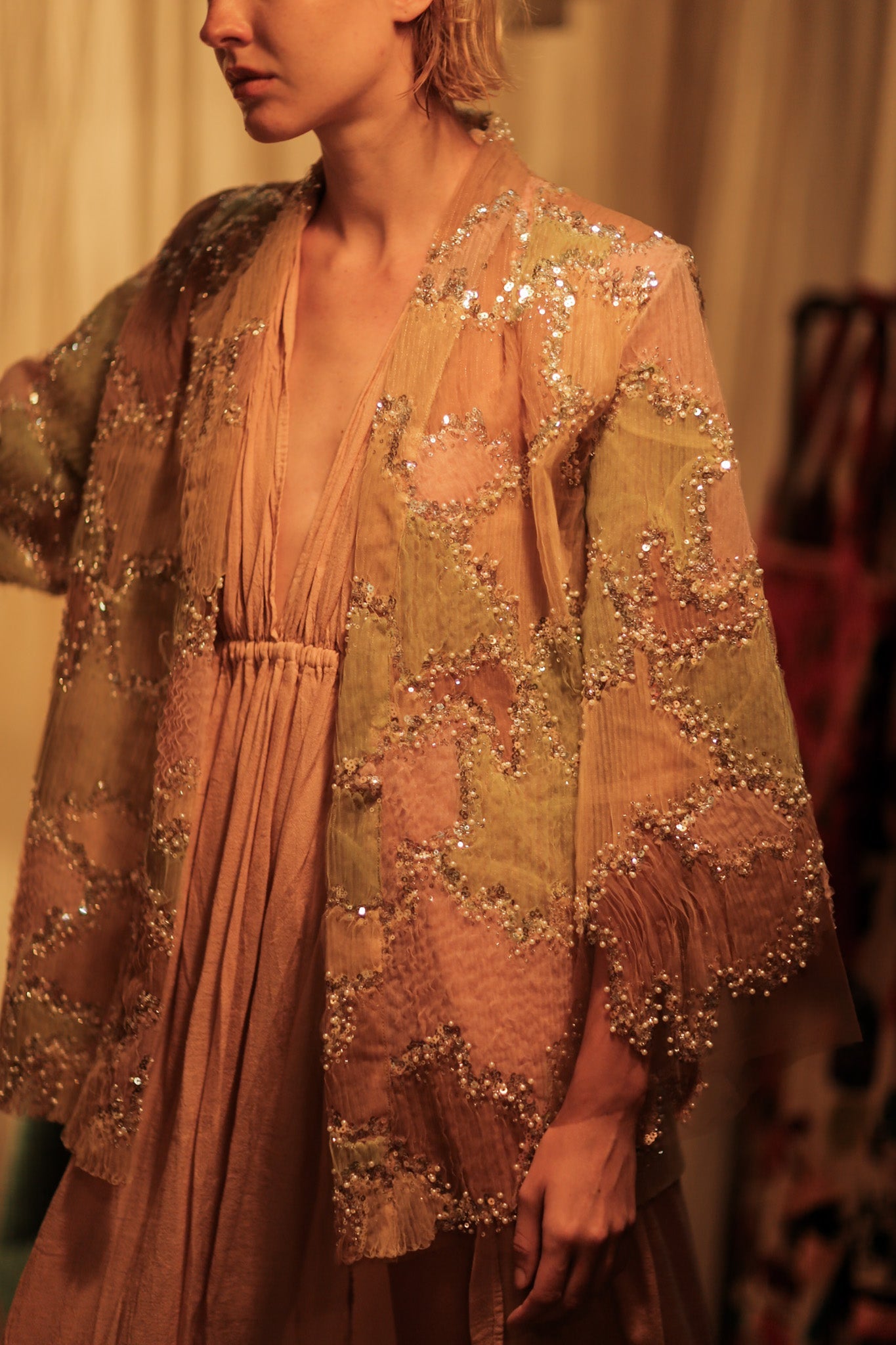 FLO SEQUINED EMBROIDERED SHORT KIMONO MAPS - BANGKOK TAILOR CLOTHING STORE - HANDMADE CLOTHING