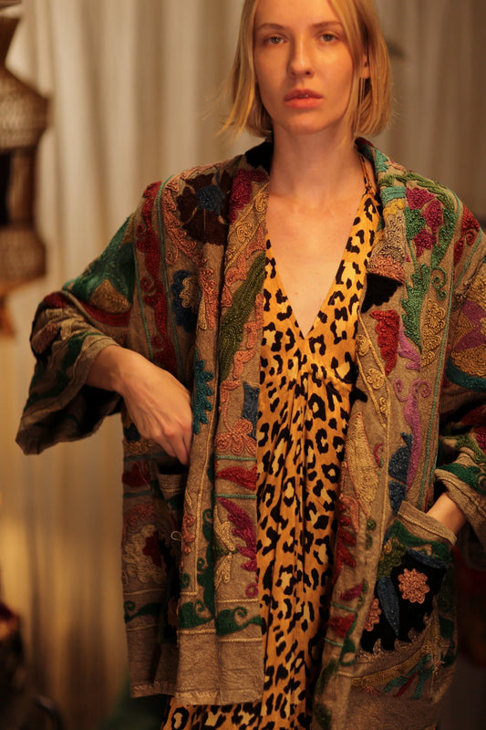 GINEVRA EMBROIDERED KIMONO - BANGKOK TAILOR CLOTHING STORE - HANDMADE CLOTHING