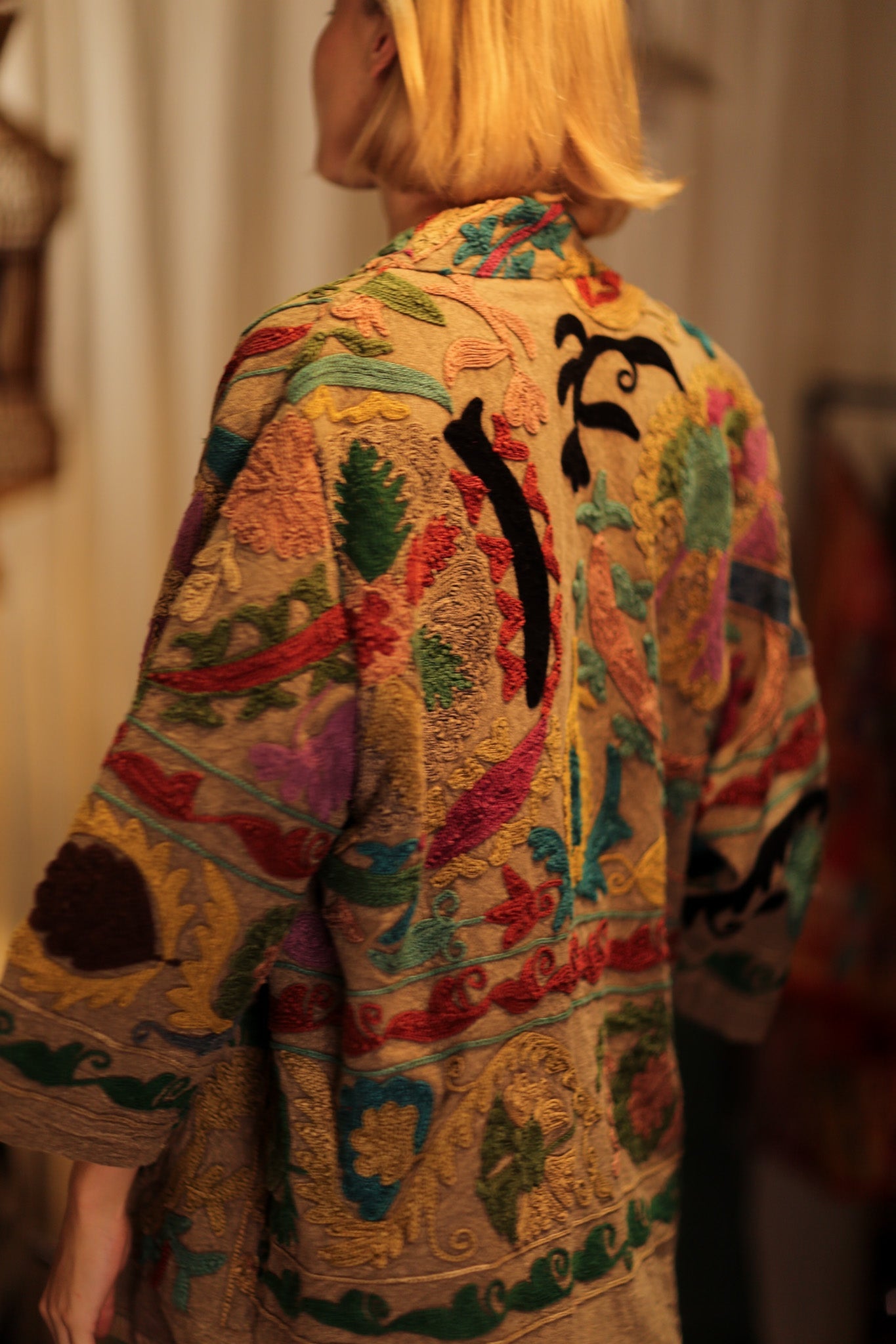 GINEVRA EMBROIDERED KIMONO - BANGKOK TAILOR CLOTHING STORE - HANDMADE CLOTHING