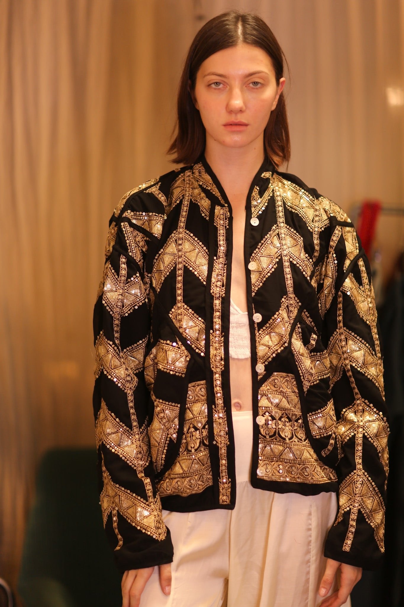 GOLDEN EMBROIDERED SILK JACKET MONAR - BANGKOK TAILOR CLOTHING STORE - HANDMADE CLOTHING