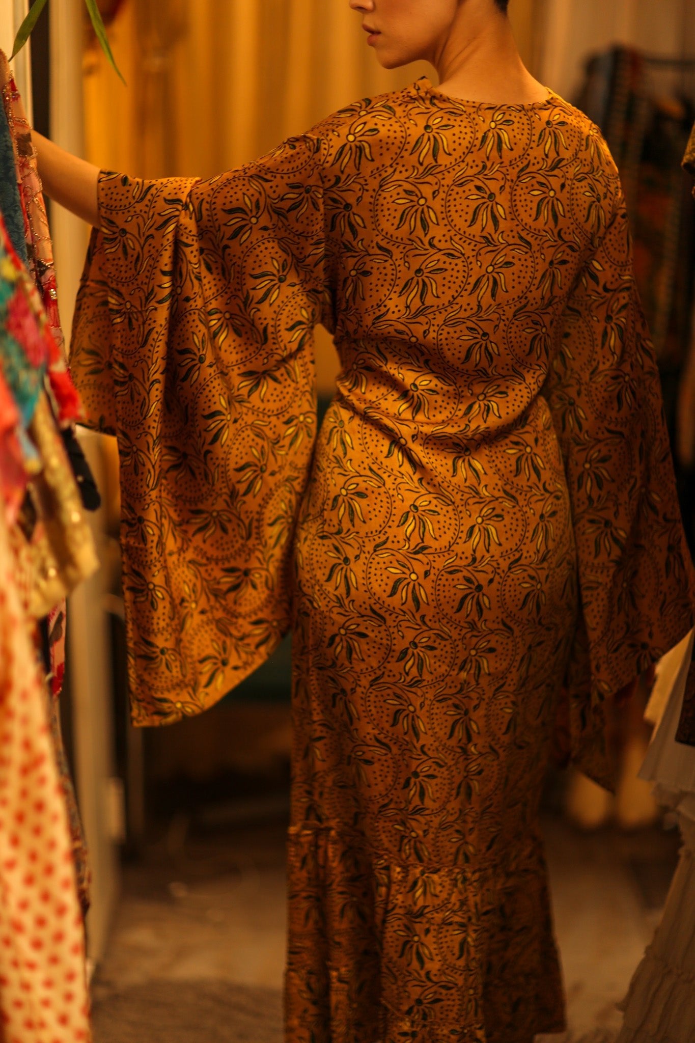 HAND BLOCK PRINT SILK XXL WING KIMONO - BANGKOK TAILOR CLOTHING STORE - HANDMADE CLOTHING
