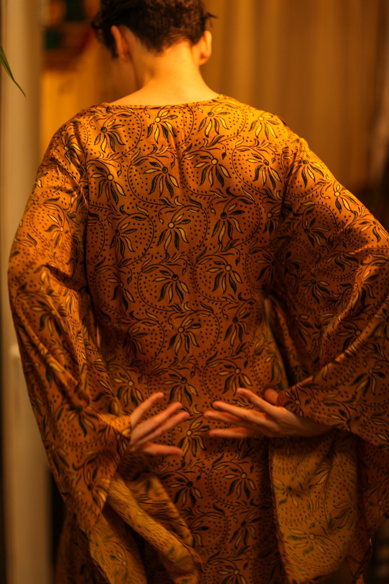 HAND BLOCK PRINT SILK XXL WING KIMONO - BANGKOK TAILOR CLOTHING STORE - HANDMADE CLOTHING