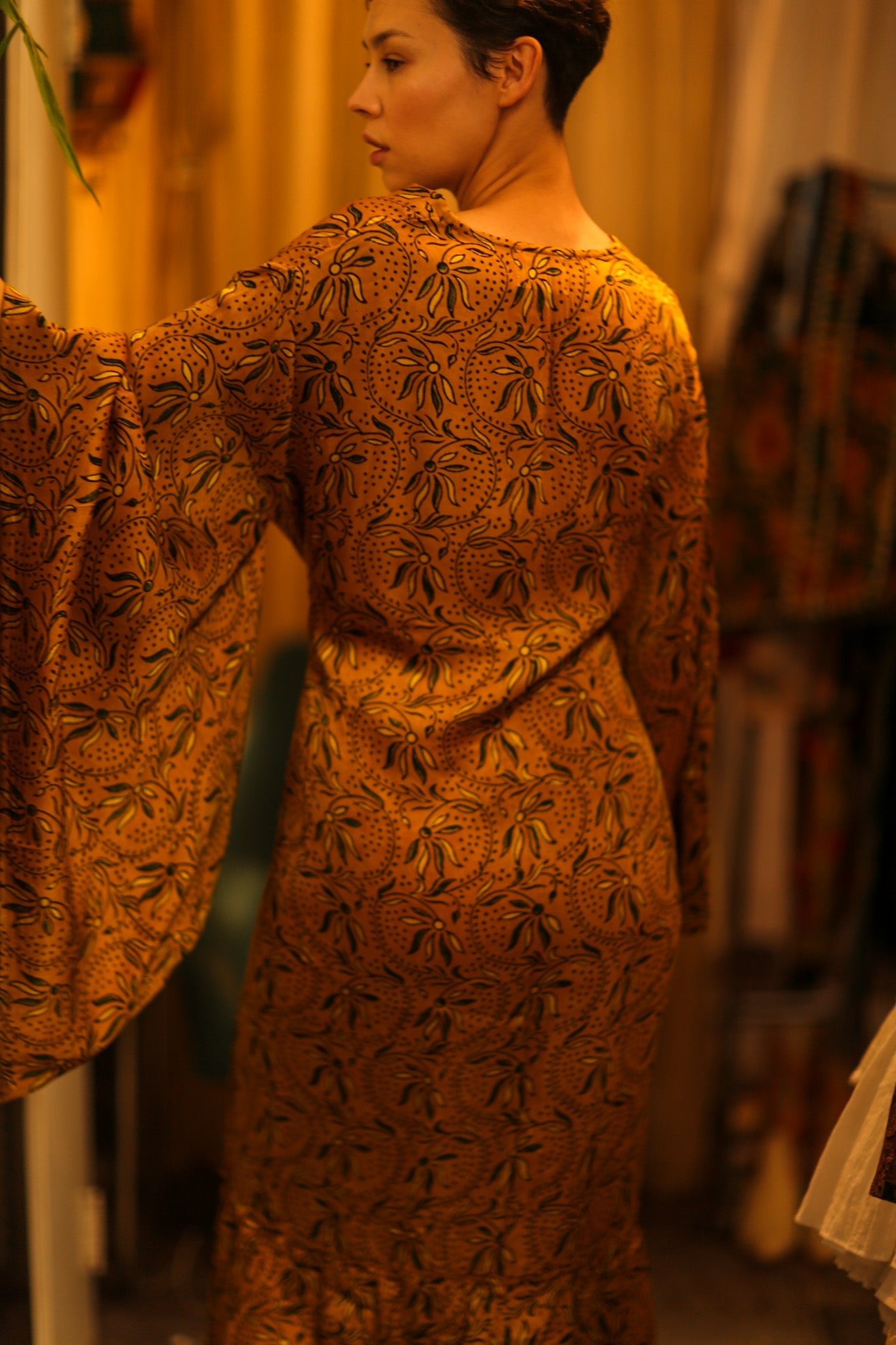 HAND BLOCK PRINT SILK XXL WING KIMONO - BANGKOK TAILOR CLOTHING STORE - HANDMADE CLOTHING