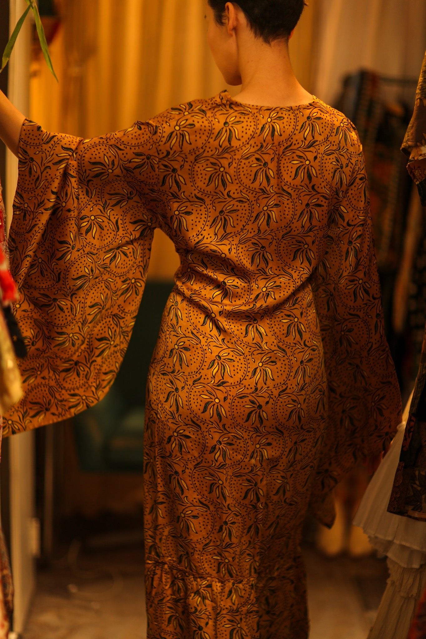 HAND BLOCK PRINT SILK XXL WING KIMONO - BANGKOK TAILOR CLOTHING STORE - HANDMADE CLOTHING