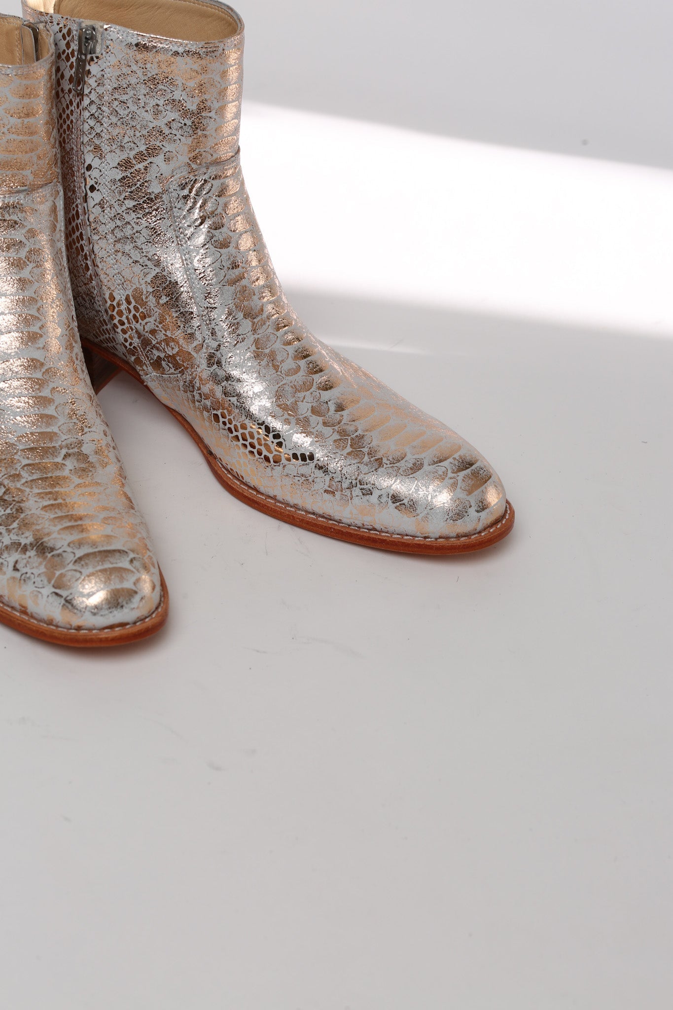 IAN SNAKE PRINT SILVER BOOTS - BANGKOK TAILOR CLOTHING STORE - HANDMADE CLOTHING