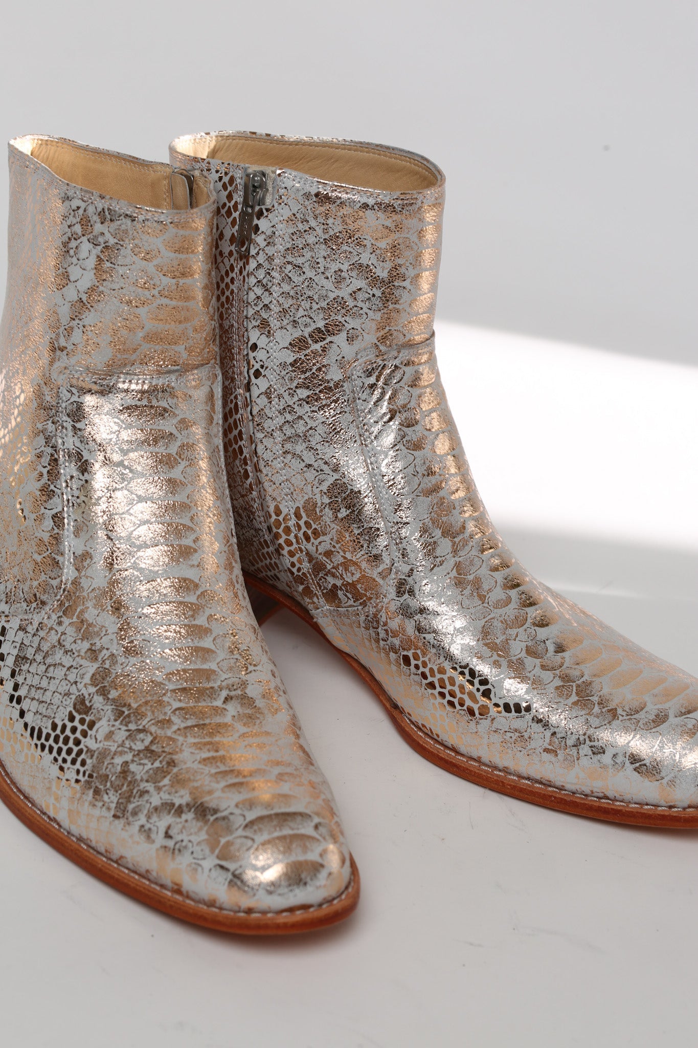 IAN SNAKE PRINT SILVER BOOTS - BANGKOK TAILOR CLOTHING STORE - HANDMADE CLOTHING