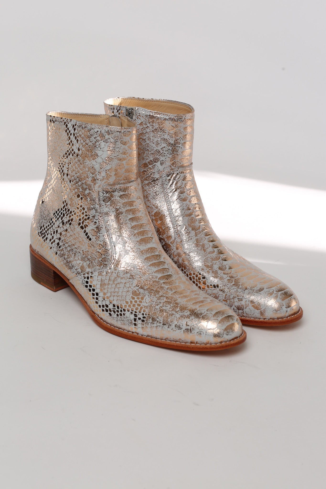 IAN SNAKE PRINT SILVER BOOTS - BANGKOK TAILOR CLOTHING STORE - HANDMADE CLOTHING