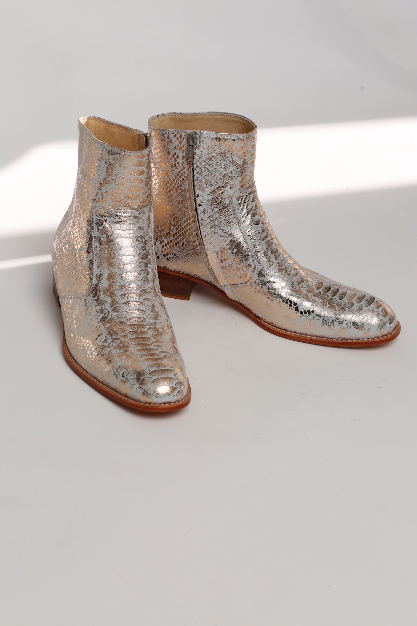 IAN SNAKE PRINT SILVER BOOTS - BANGKOK TAILOR CLOTHING STORE - HANDMADE CLOTHING