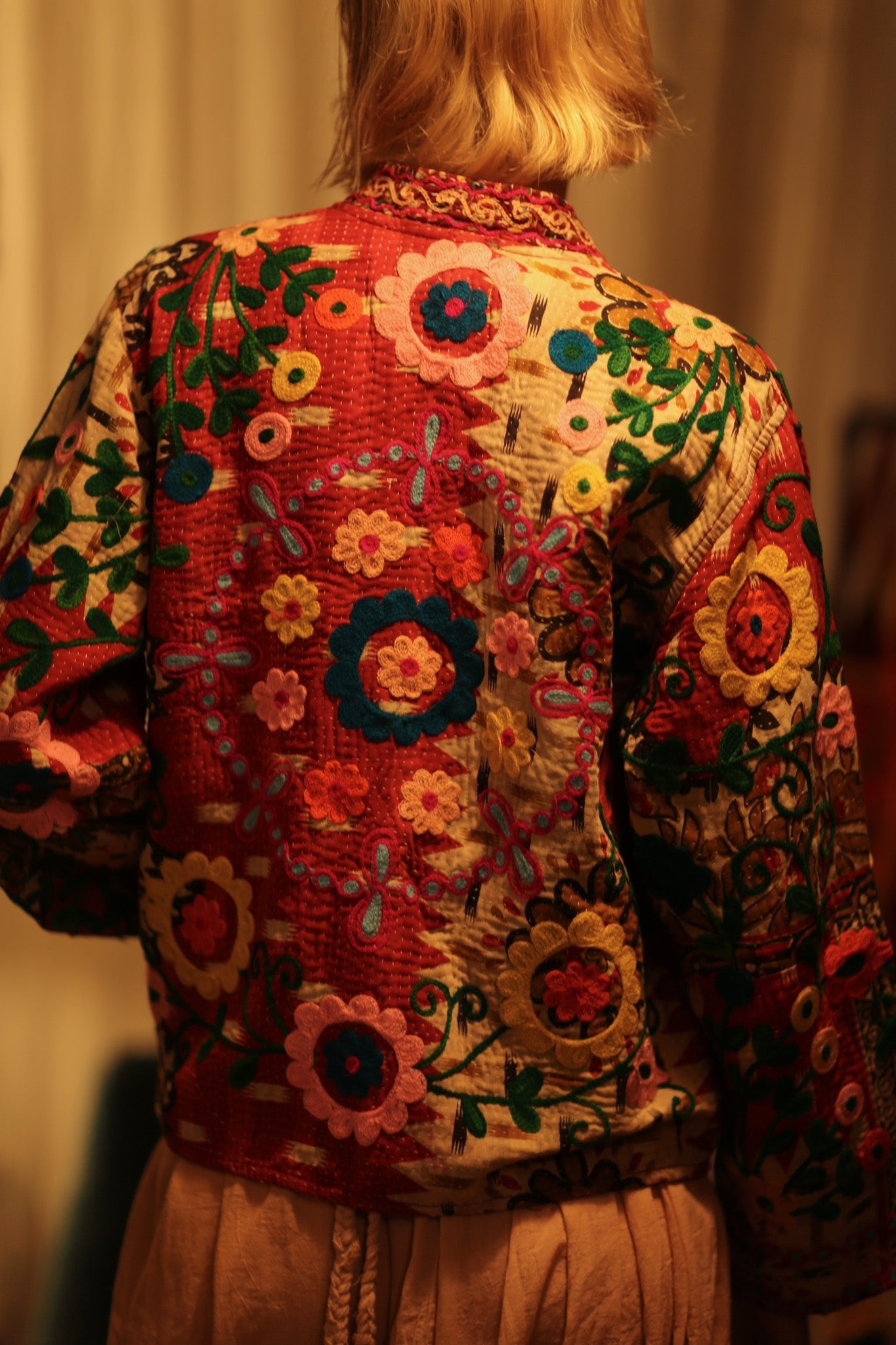 JACKET INGRID FLOWERS EMBROIDERED - BANGKOK TAILOR CLOTHING STORE - HANDMADE CLOTHING