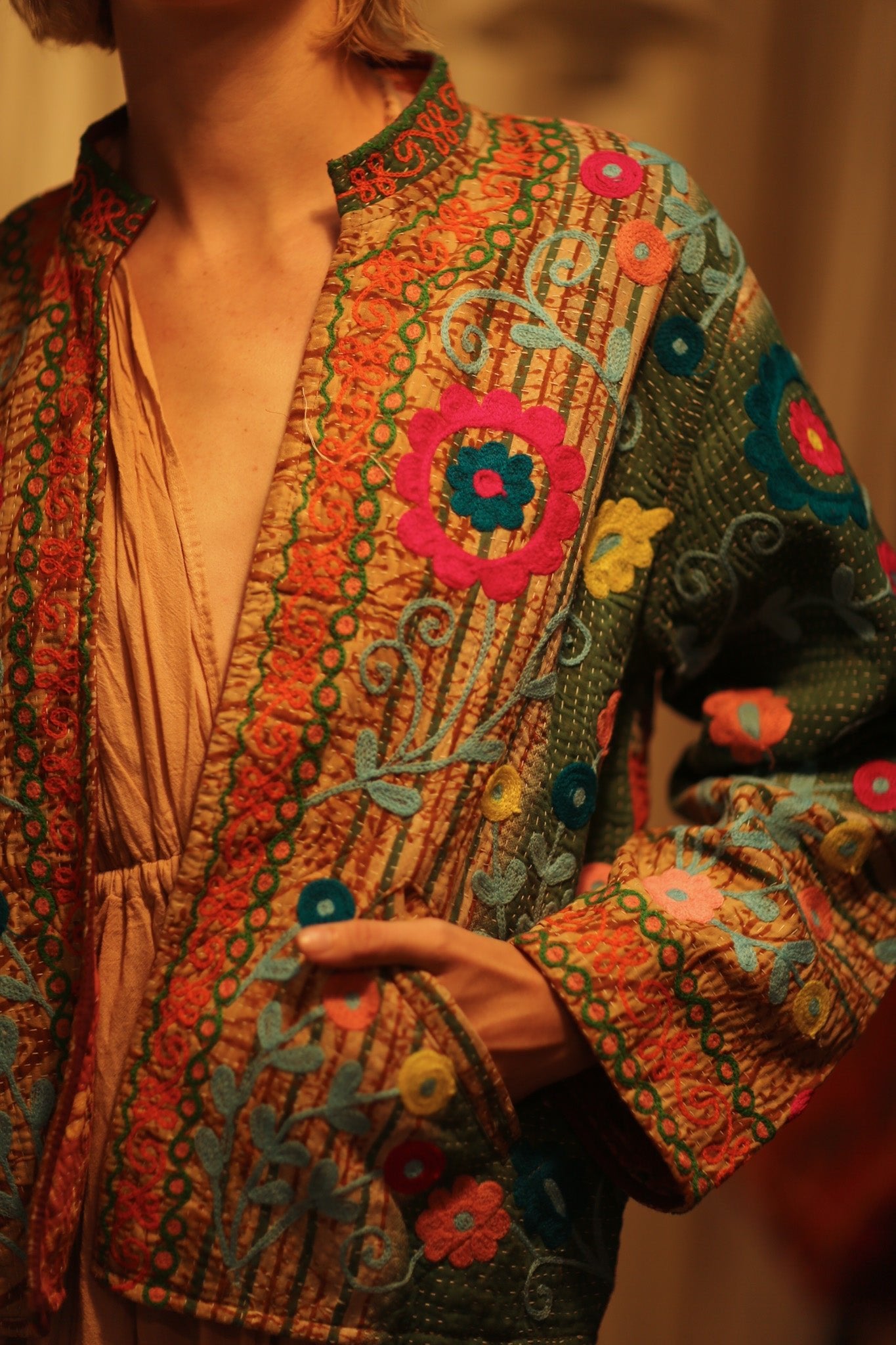 JACKET INGRID YONA EMBROIDERED - BANGKOK TAILOR CLOTHING STORE - HANDMADE CLOTHING
