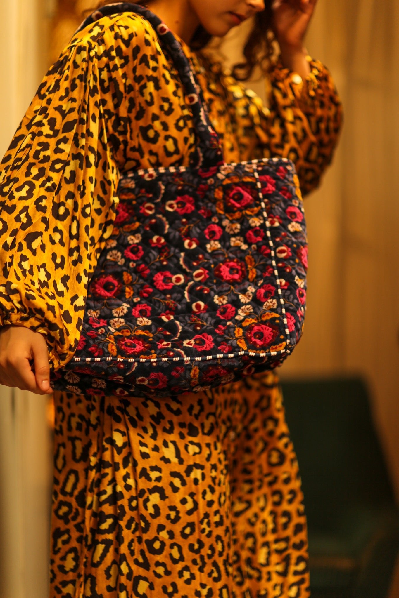 KALI VELVET BAG BOHO FLOWER M - BANGKOK TAILOR CLOTHING STORE - HANDMADE CLOTHING