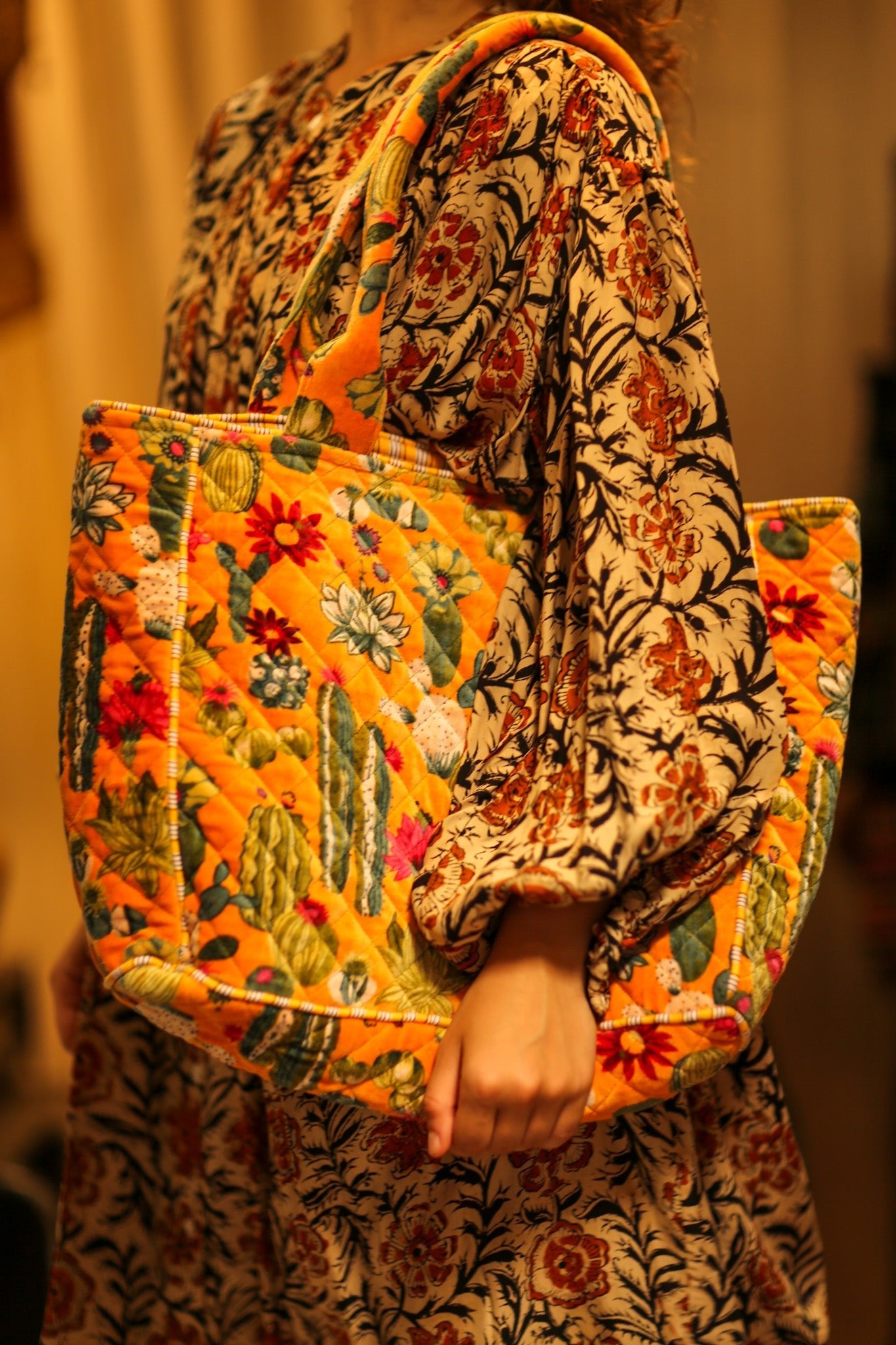 KALI VELVET BAG CACTUS ORANGE M - BANGKOK TAILOR CLOTHING STORE - HANDMADE CLOTHING