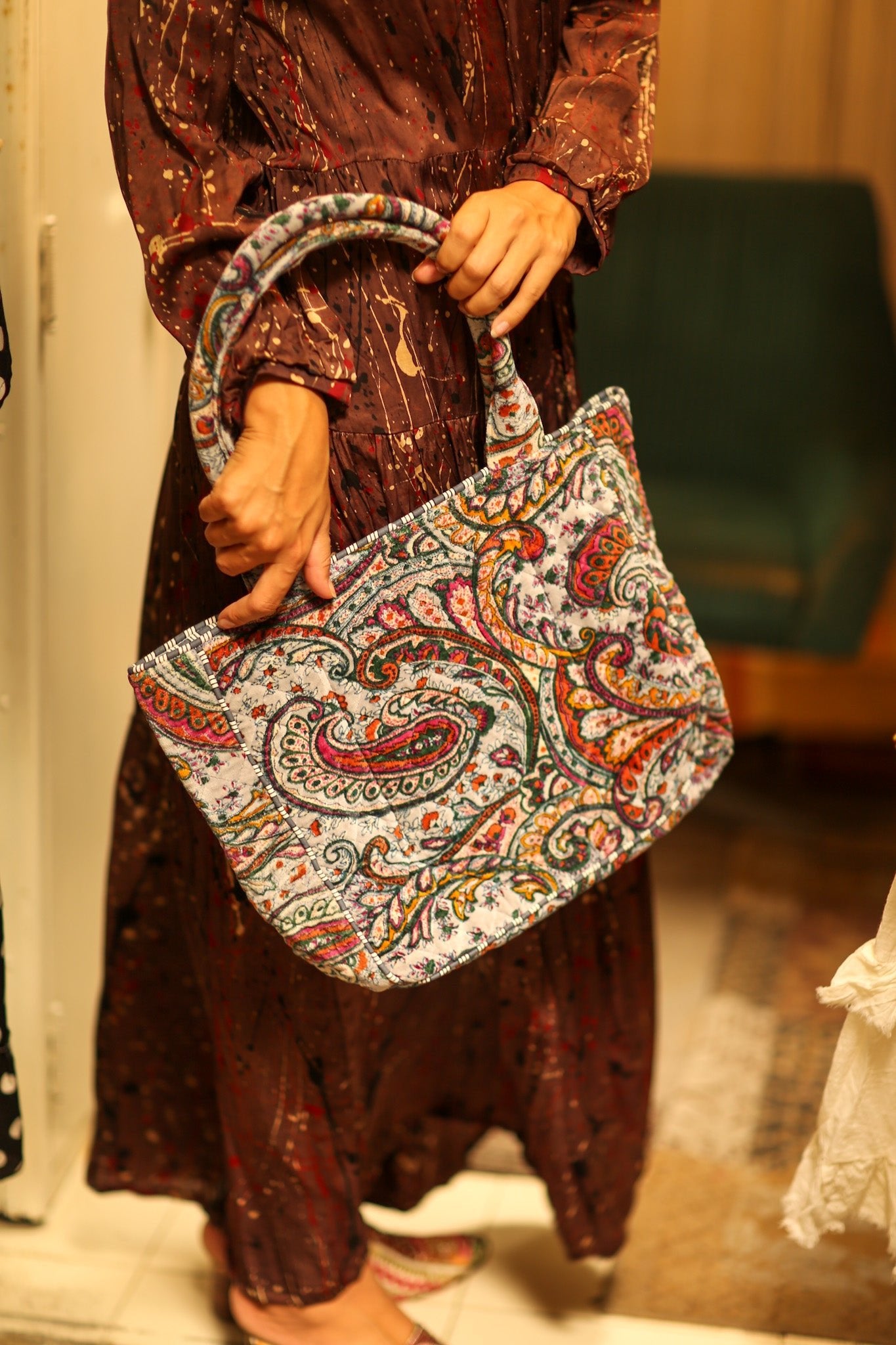 KALI VELVET BAG ICE PAISLEY M - BANGKOK TAILOR CLOTHING STORE - HANDMADE CLOTHING