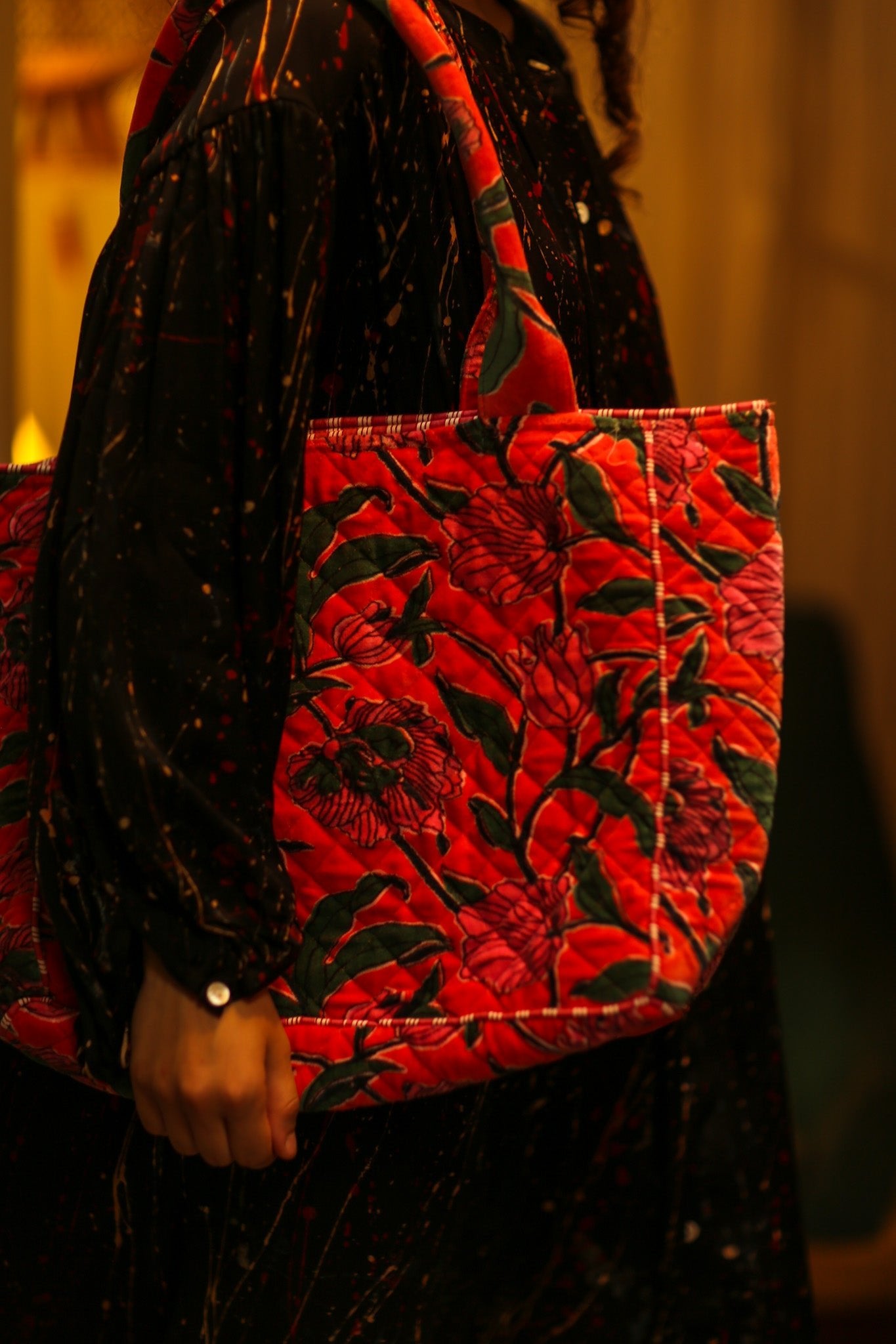 KALI VELVET BAG STRAWBERRY FLORAL M - BANGKOK TAILOR CLOTHING STORE - HANDMADE CLOTHING