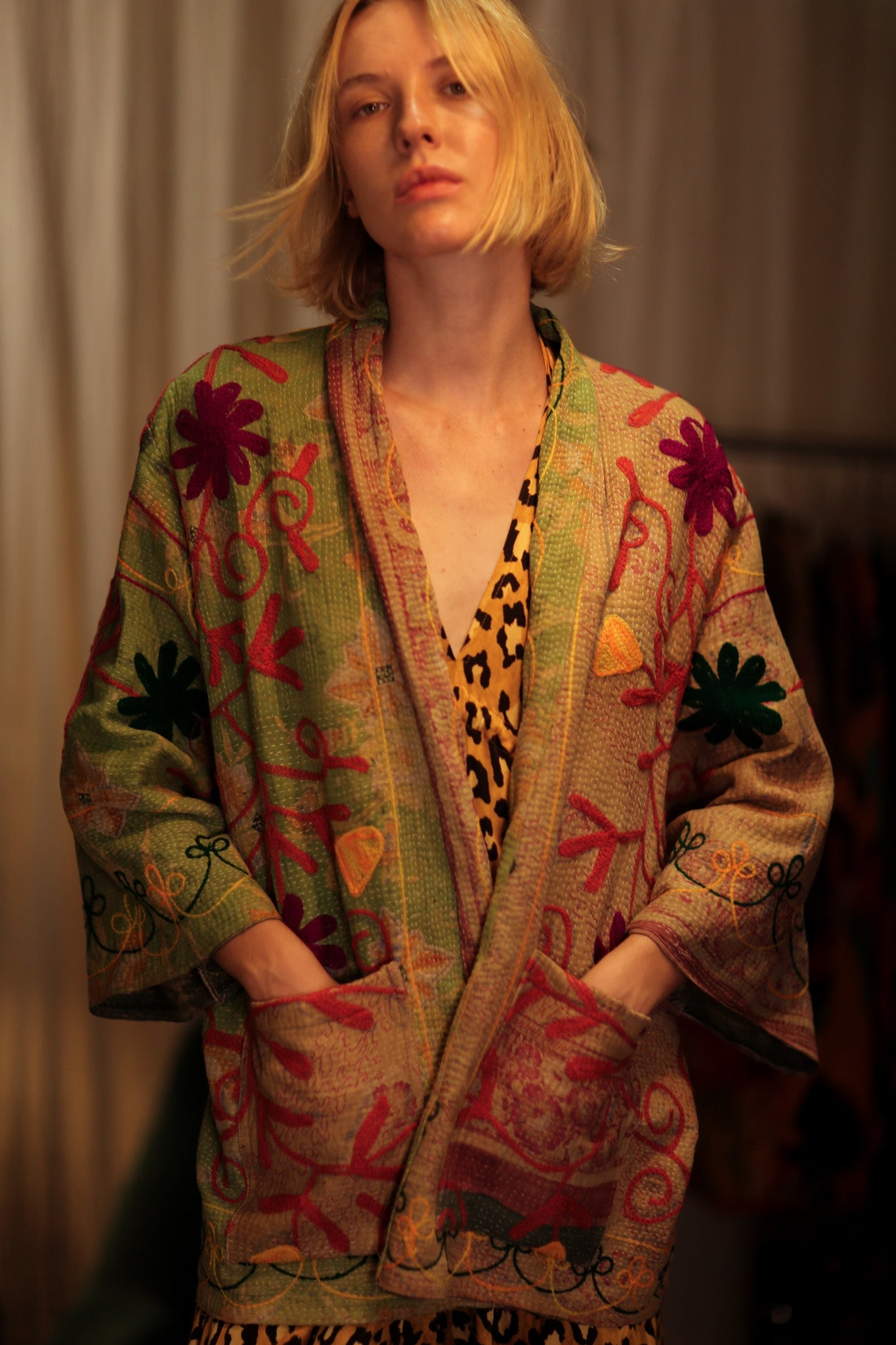 KANTHA EMBROIDERED SHORT KIMONO MONTY GRASS - BANGKOK TAILOR CLOTHING STORE - HANDMADE CLOTHING