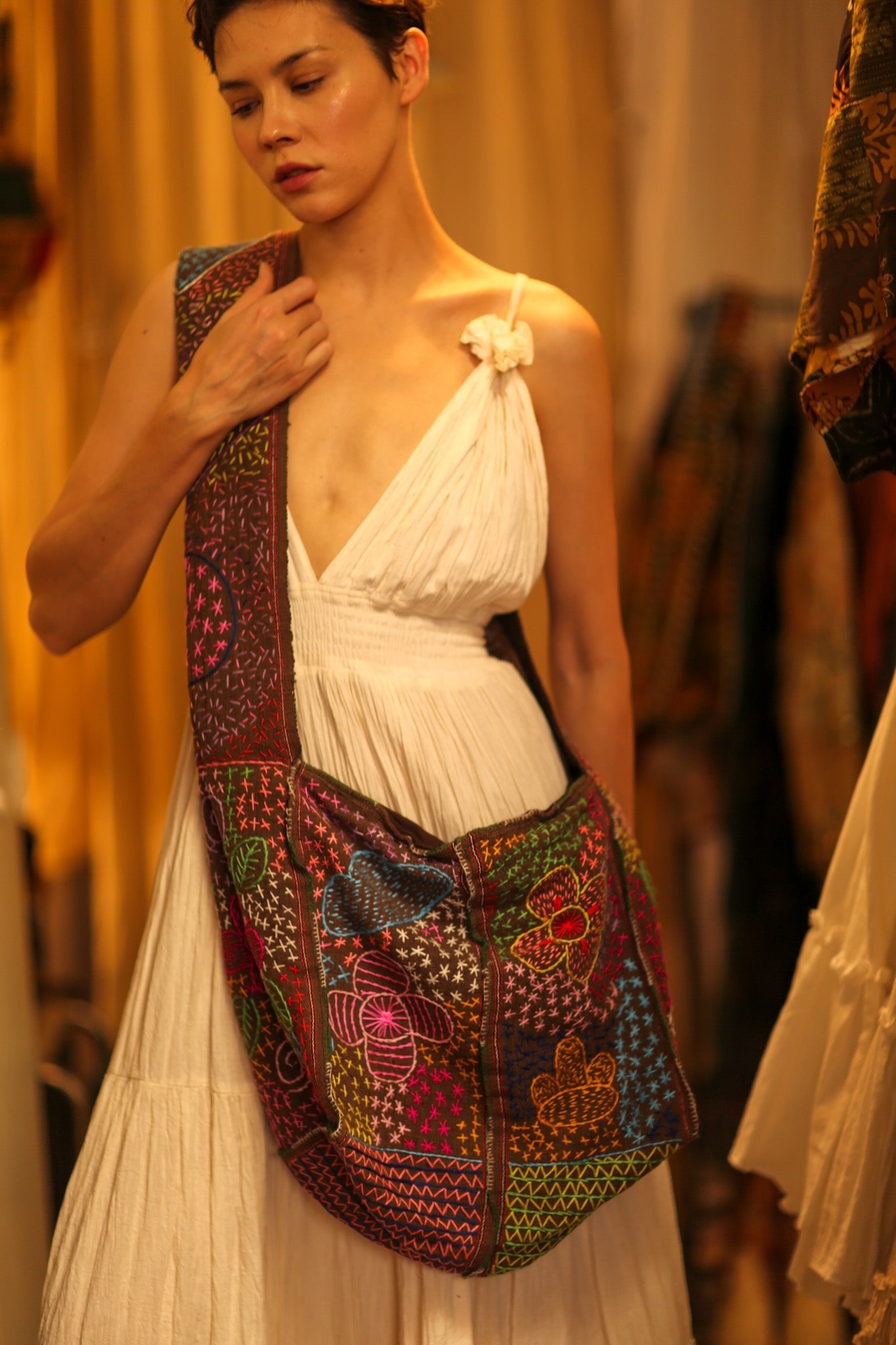 LALANA EMBROIDERED BAG - BANGKOK TAILOR CLOTHING STORE - HANDMADE CLOTHING