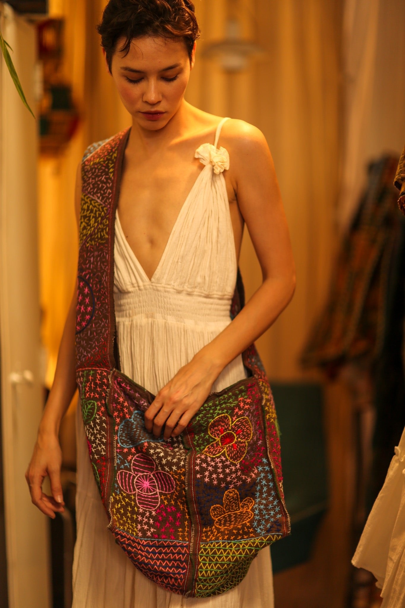 LALANA EMBROIDERED BAG - BANGKOK TAILOR CLOTHING STORE - HANDMADE CLOTHING