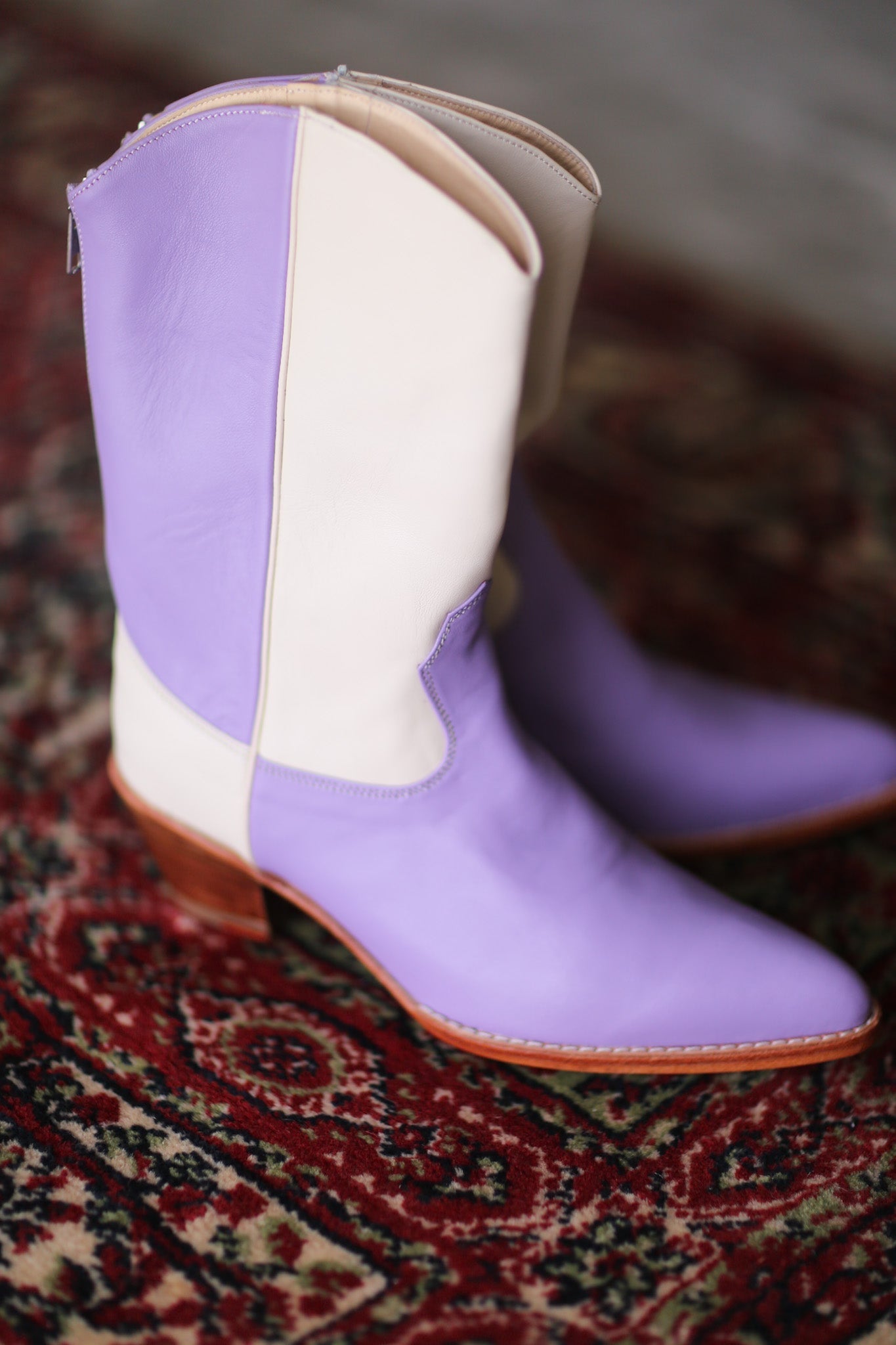 LAVENDER CREAM WESTERN BOOTS GUSTAV - BANGKOK TAILOR CLOTHING STORE - HANDMADE CLOTHING