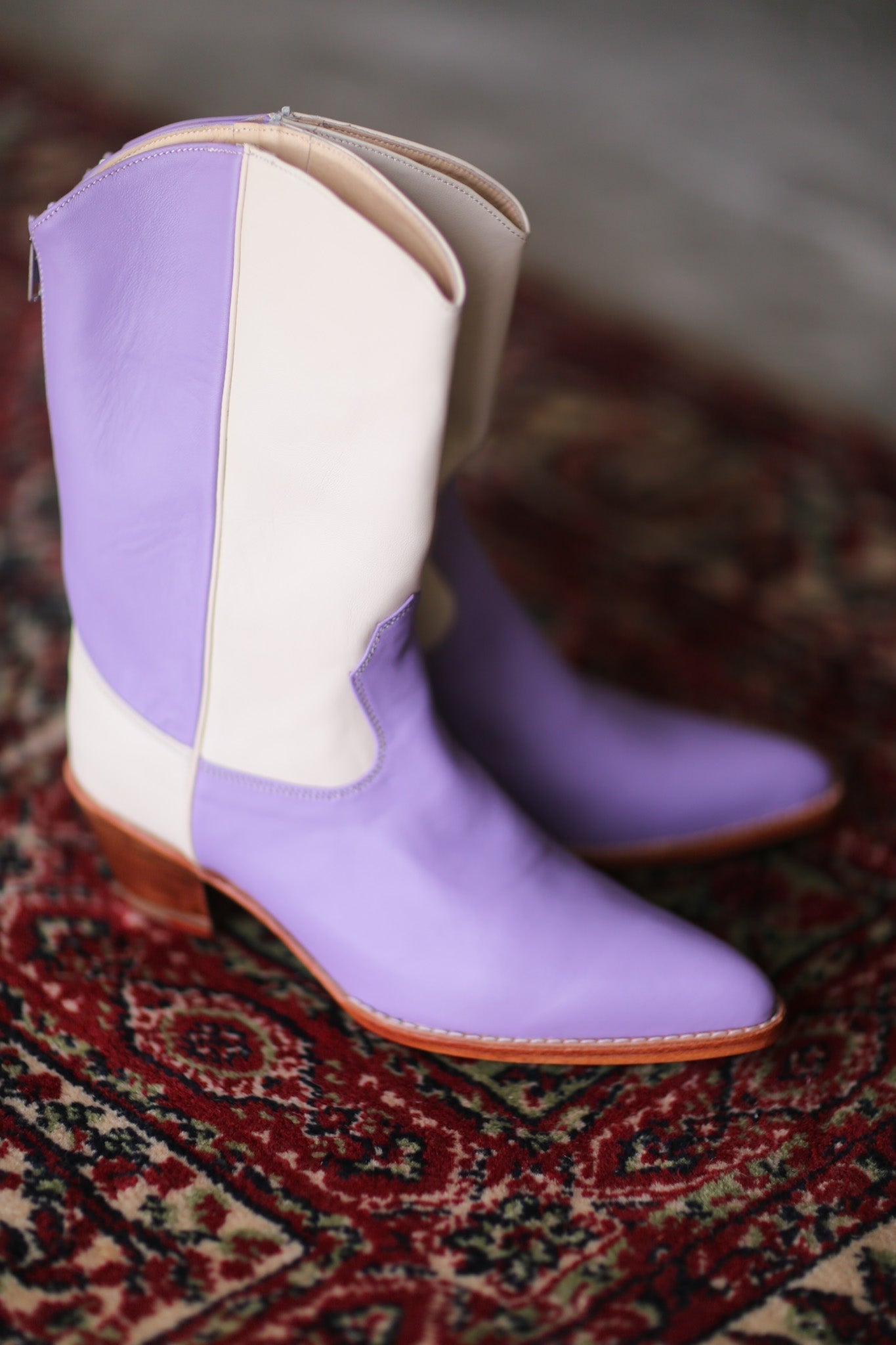 LAVENDER CREAM WESTERN BOOTS GUSTAV - BANGKOK TAILOR CLOTHING STORE - HANDMADE CLOTHING