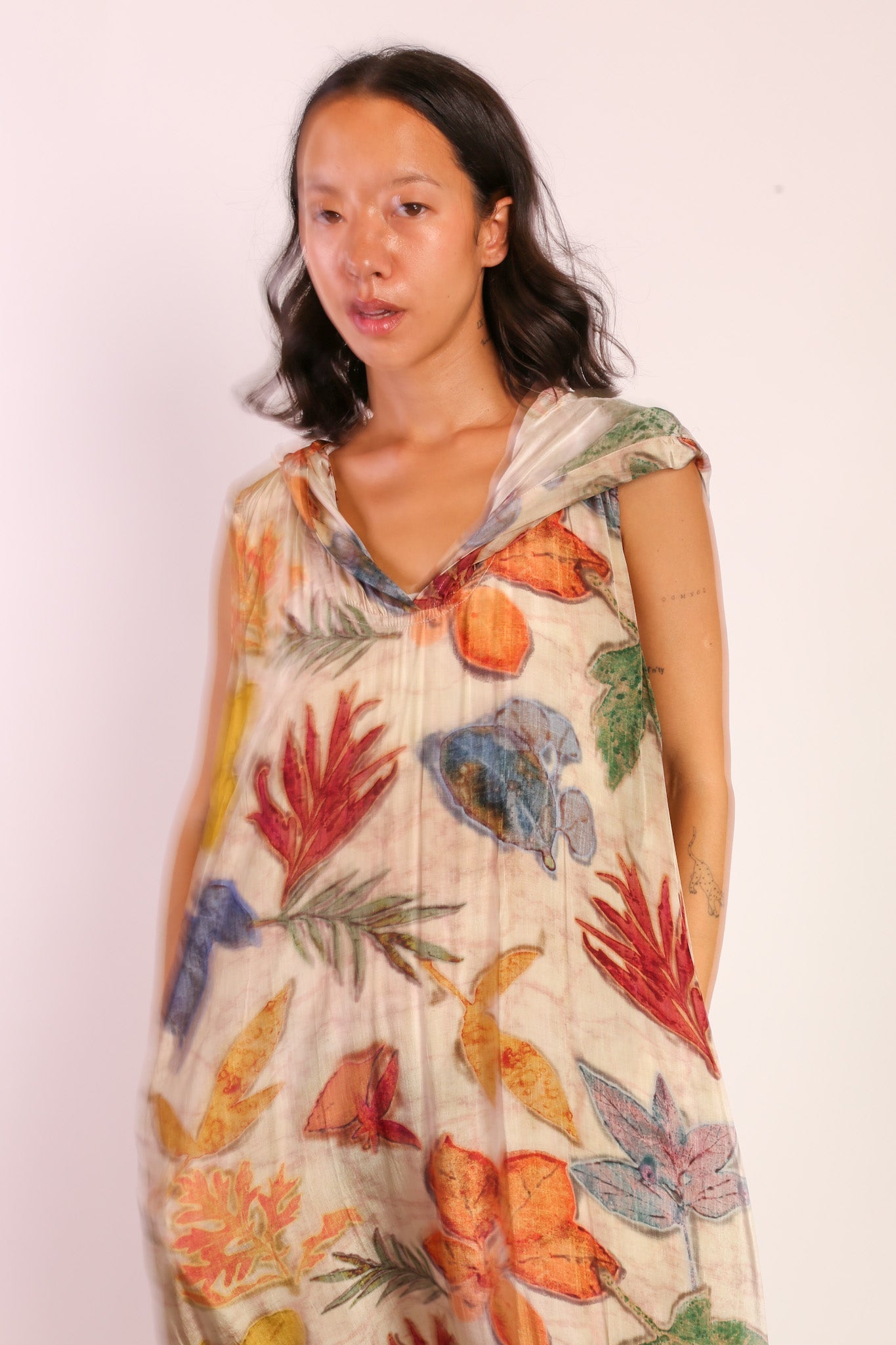LEAVE HAND BLOCK PRINT SILK DRESS ISSI - BANGKOK TAILOR CLOTHING STORE - HANDMADE CLOTHING