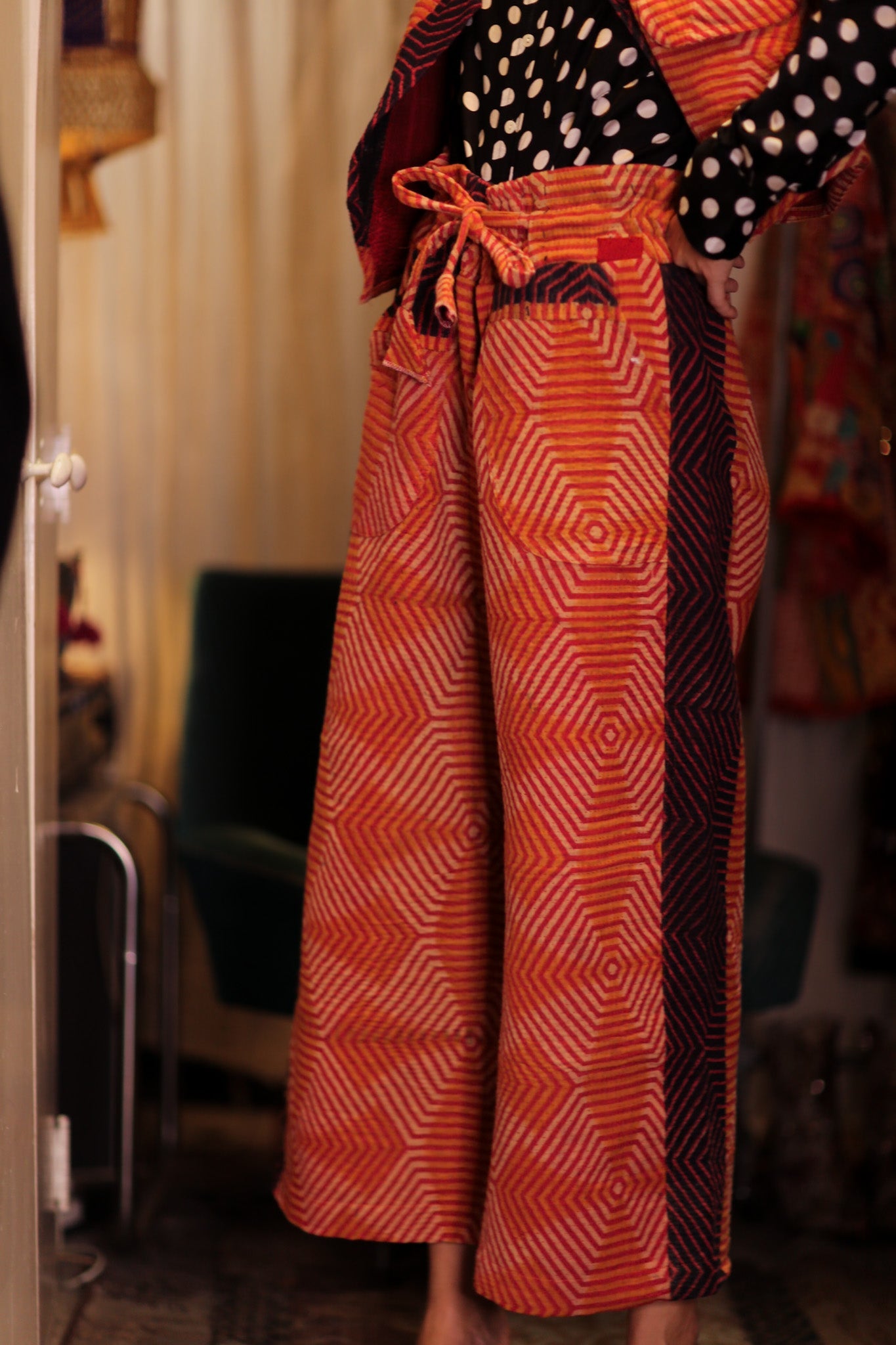 LENA KANTHA TROUSERS CARROT - BANGKOK TAILOR CLOTHING STORE - HANDMADE CLOTHING