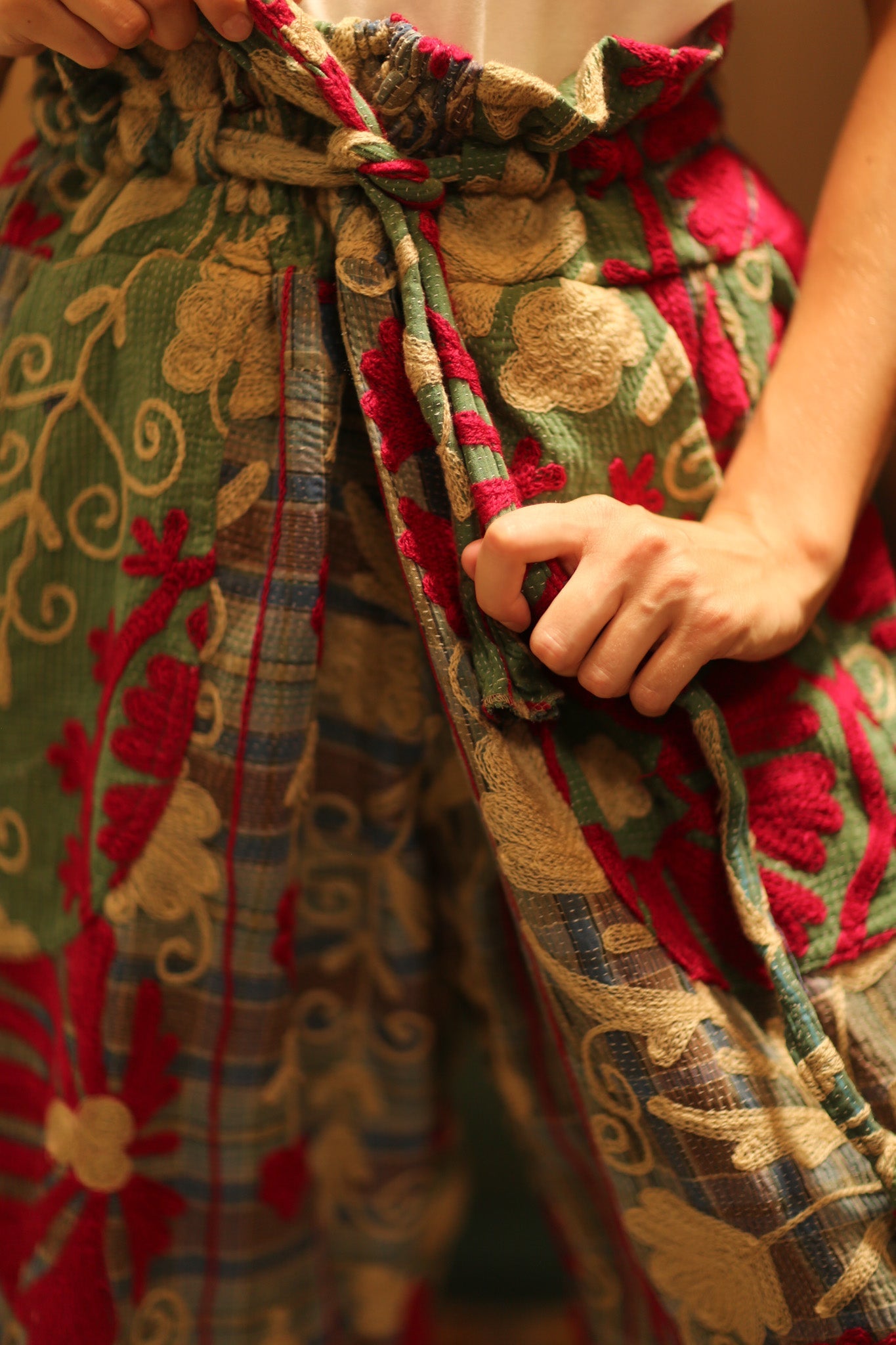 LENA KANTHA TROUSERS CHECKS AND FLOWERS - BANGKOK TAILOR CLOTHING STORE - HANDMADE CLOTHING