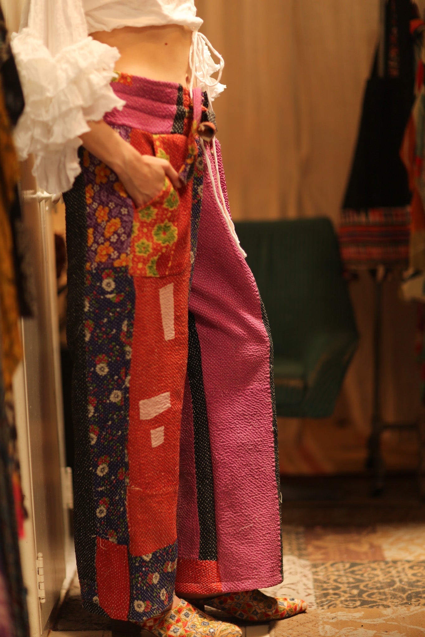 LENA KANTHA TROUSERS FUCHSIA AND FLOWERS - BANGKOK TAILOR CLOTHING STORE - HANDMADE CLOTHING