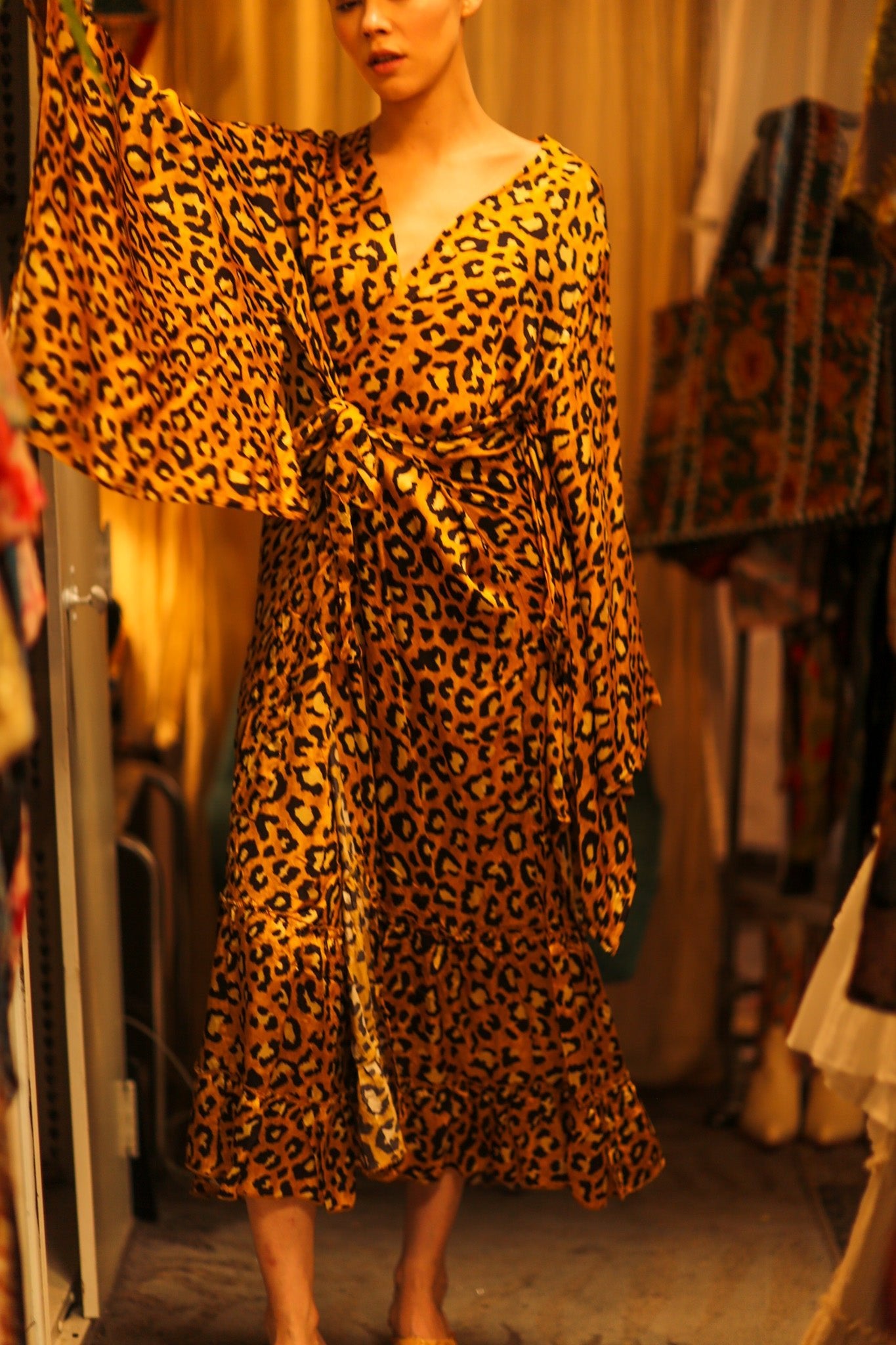 LEO PRINT XXL WING KIMONO HILA - BANGKOK TAILOR CLOTHING STORE - HANDMADE CLOTHING