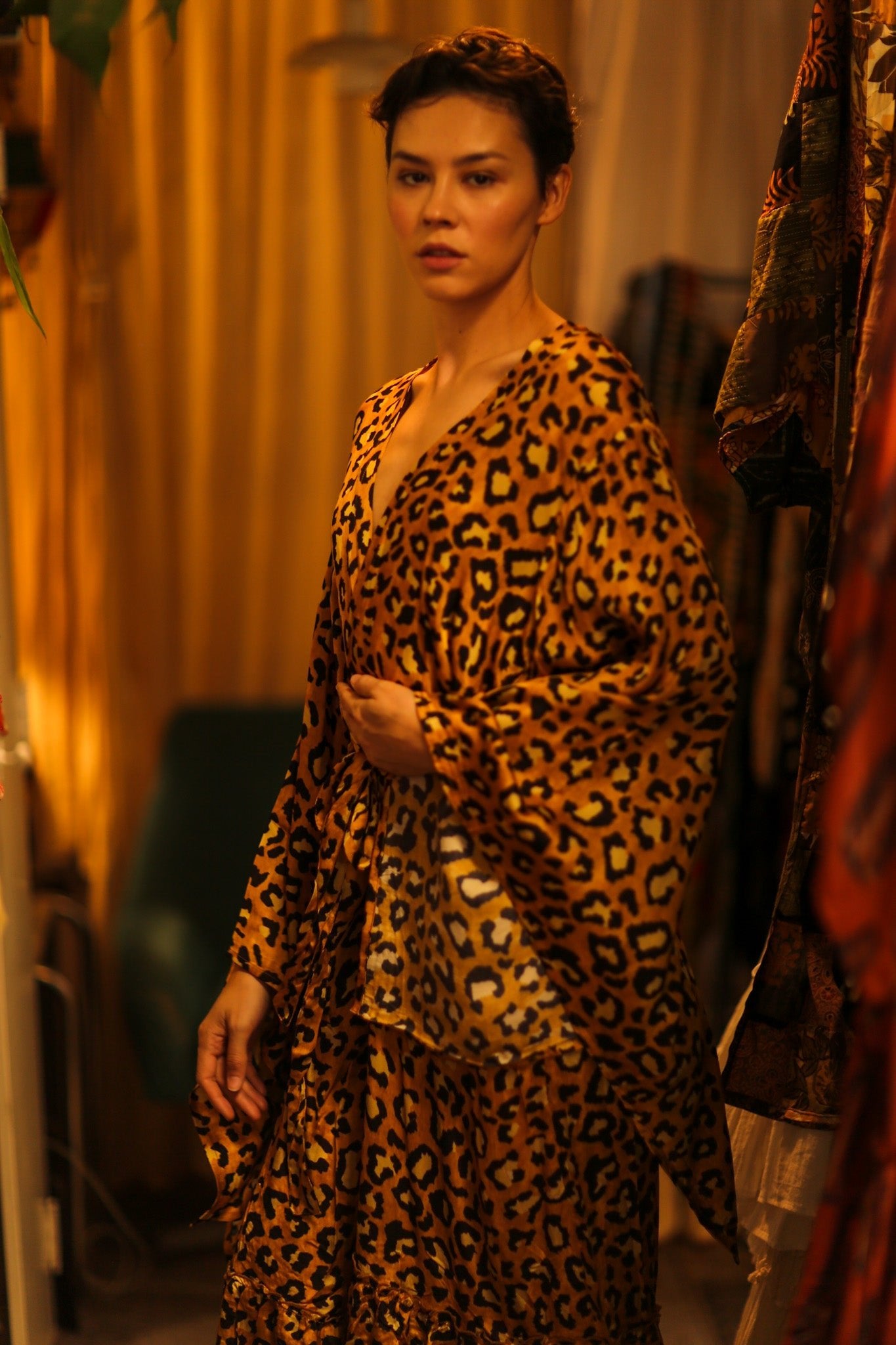 LEO PRINT XXL WING KIMONO HILA - BANGKOK TAILOR CLOTHING STORE - HANDMADE CLOTHING