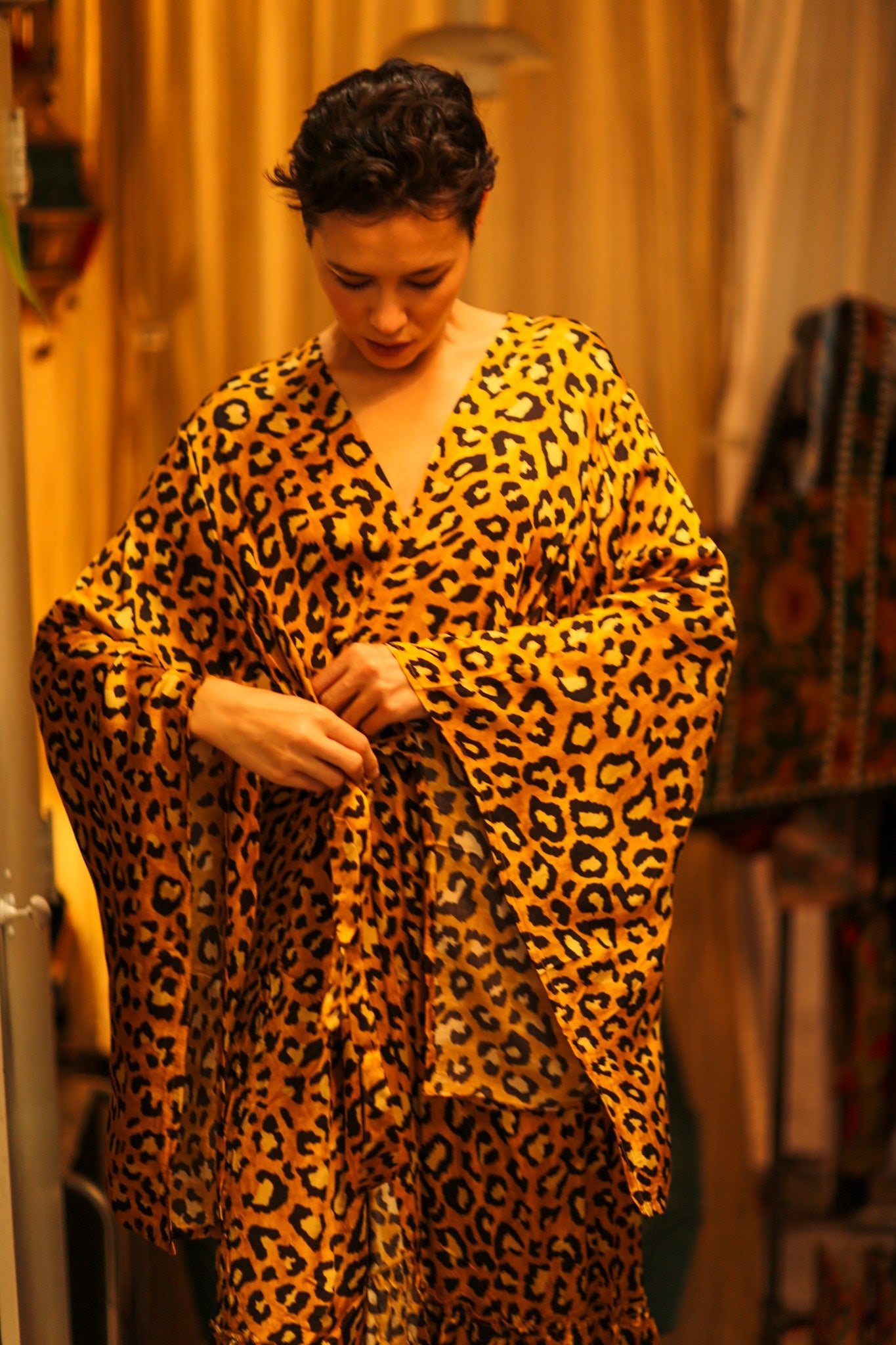 LEO PRINT XXL WING KIMONO HILA - BANGKOK TAILOR CLOTHING STORE - HANDMADE CLOTHING
