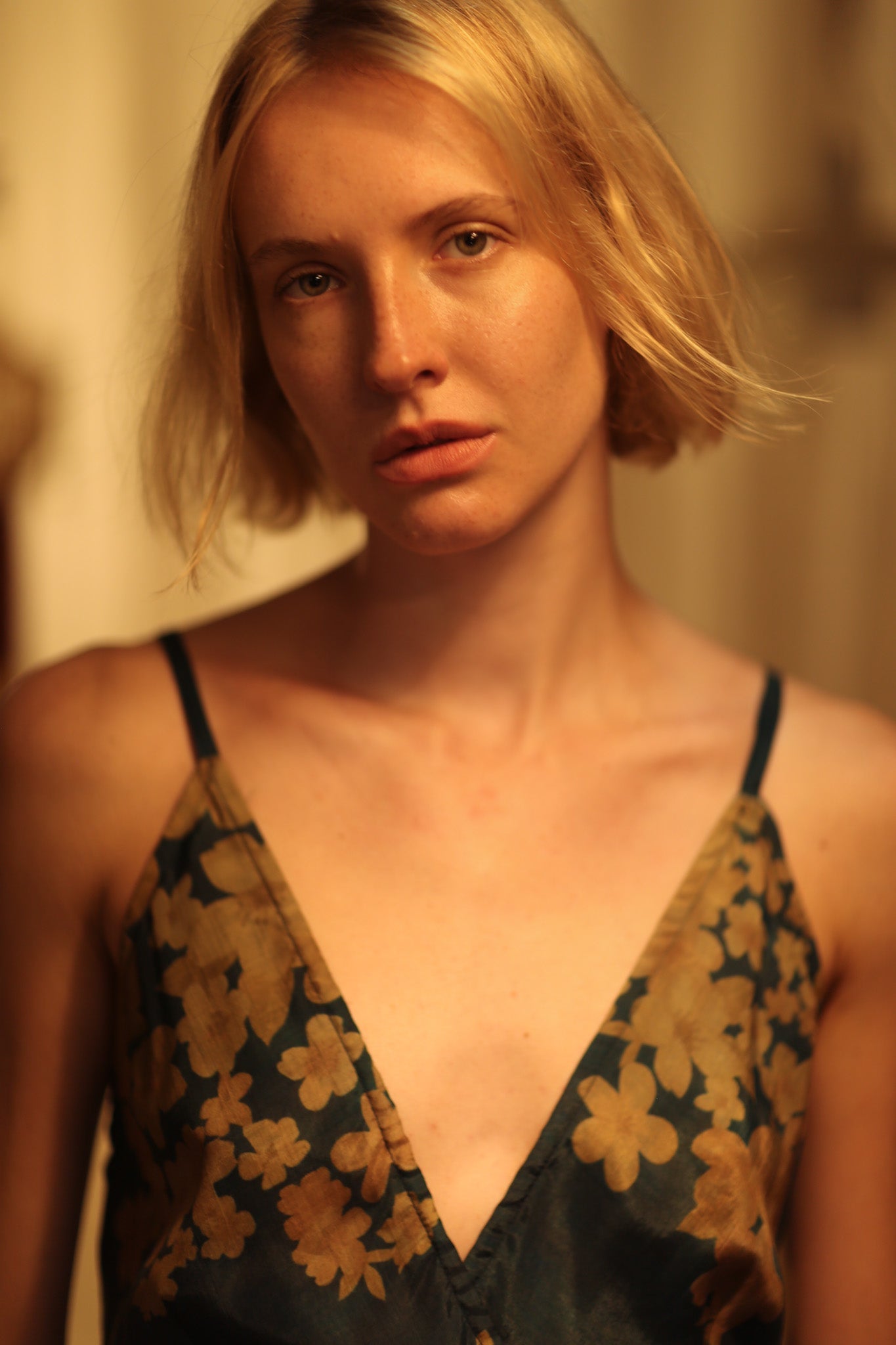 LILY DRESS GOLDEN VINES - BANGKOK TAILOR CLOTHING STORE - HANDMADE CLOTHING