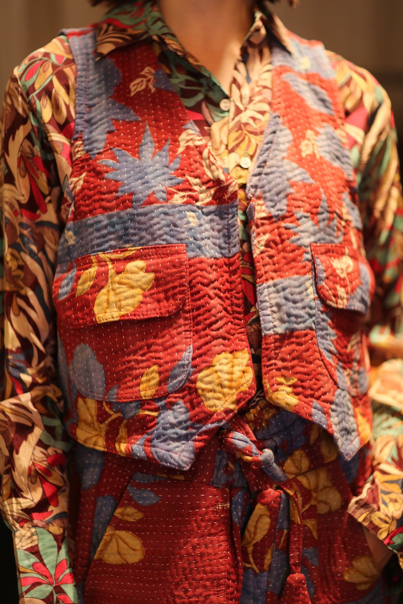 MARLENE KANTHA GILET BERRIES - BANGKOK TAILOR CLOTHING STORE - HANDMADE CLOTHING