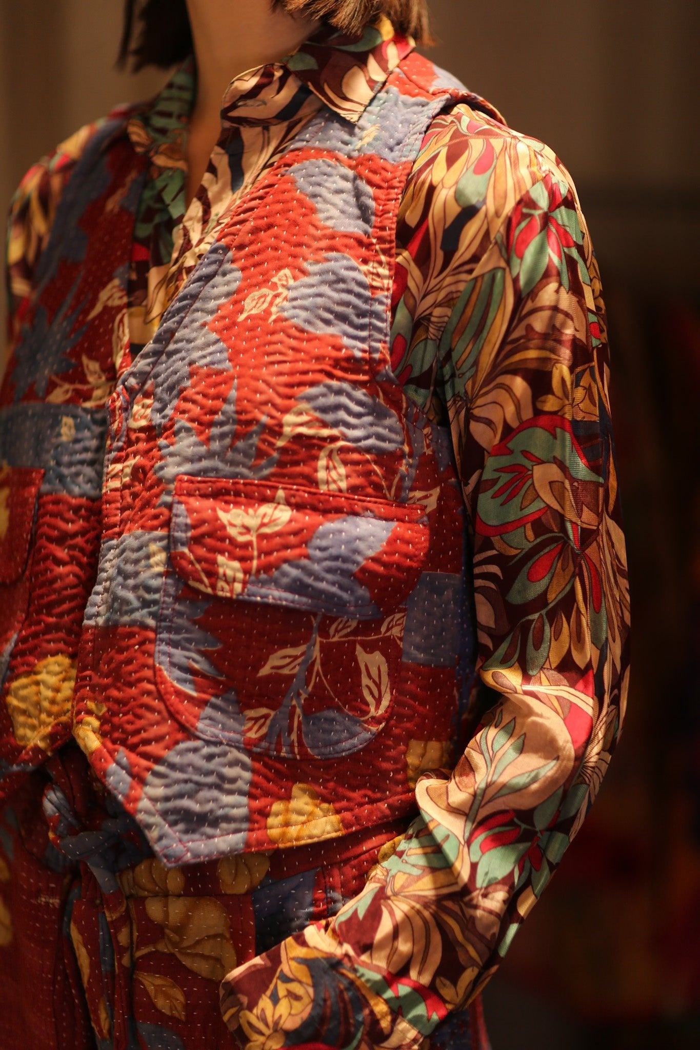 MARLENE KANTHA GILET BERRIES - BANGKOK TAILOR CLOTHING STORE - HANDMADE CLOTHING