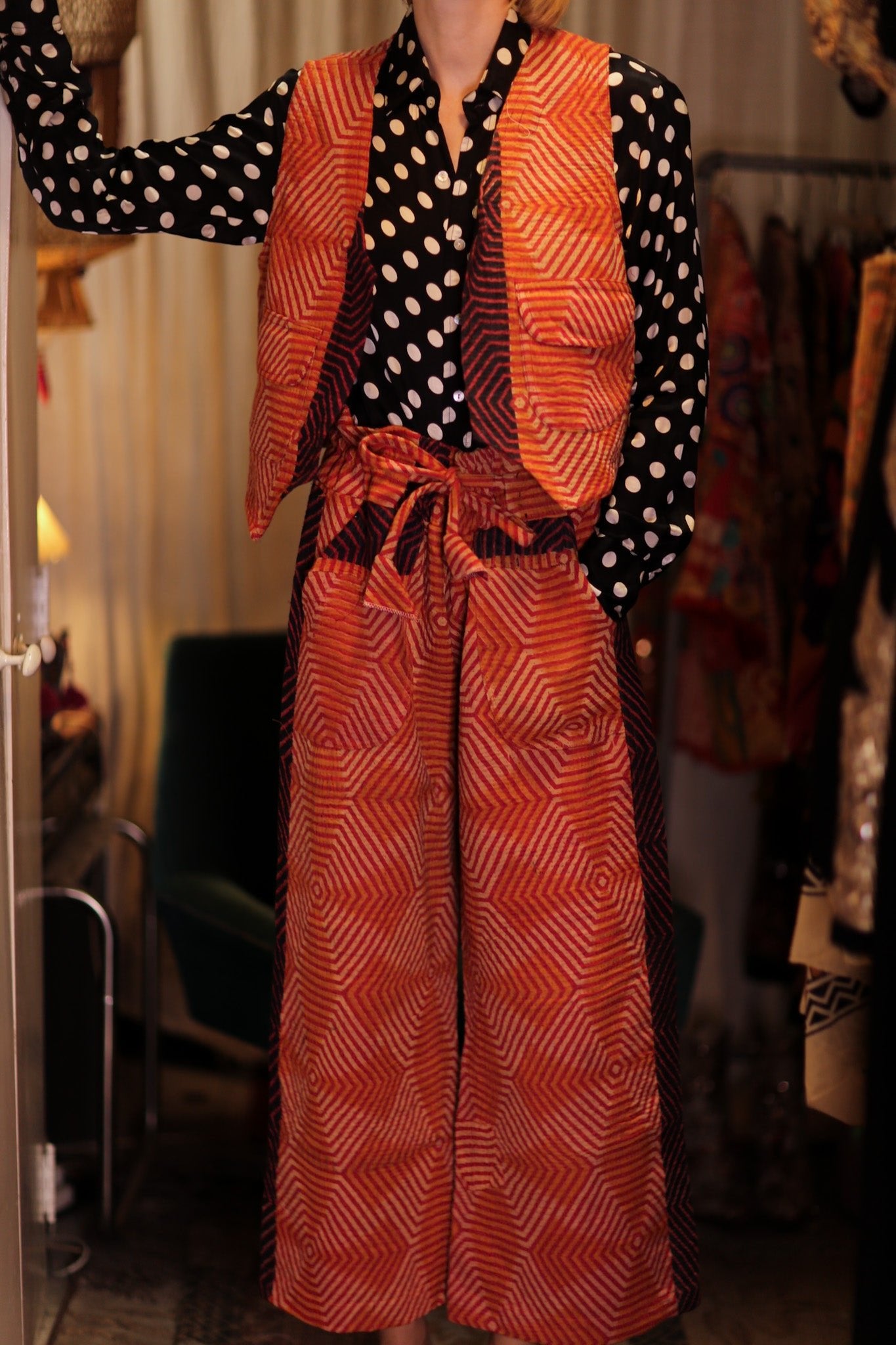 MARLENE KANTHA GILET CARROT - BANGKOK TAILOR CLOTHING STORE - HANDMADE CLOTHING