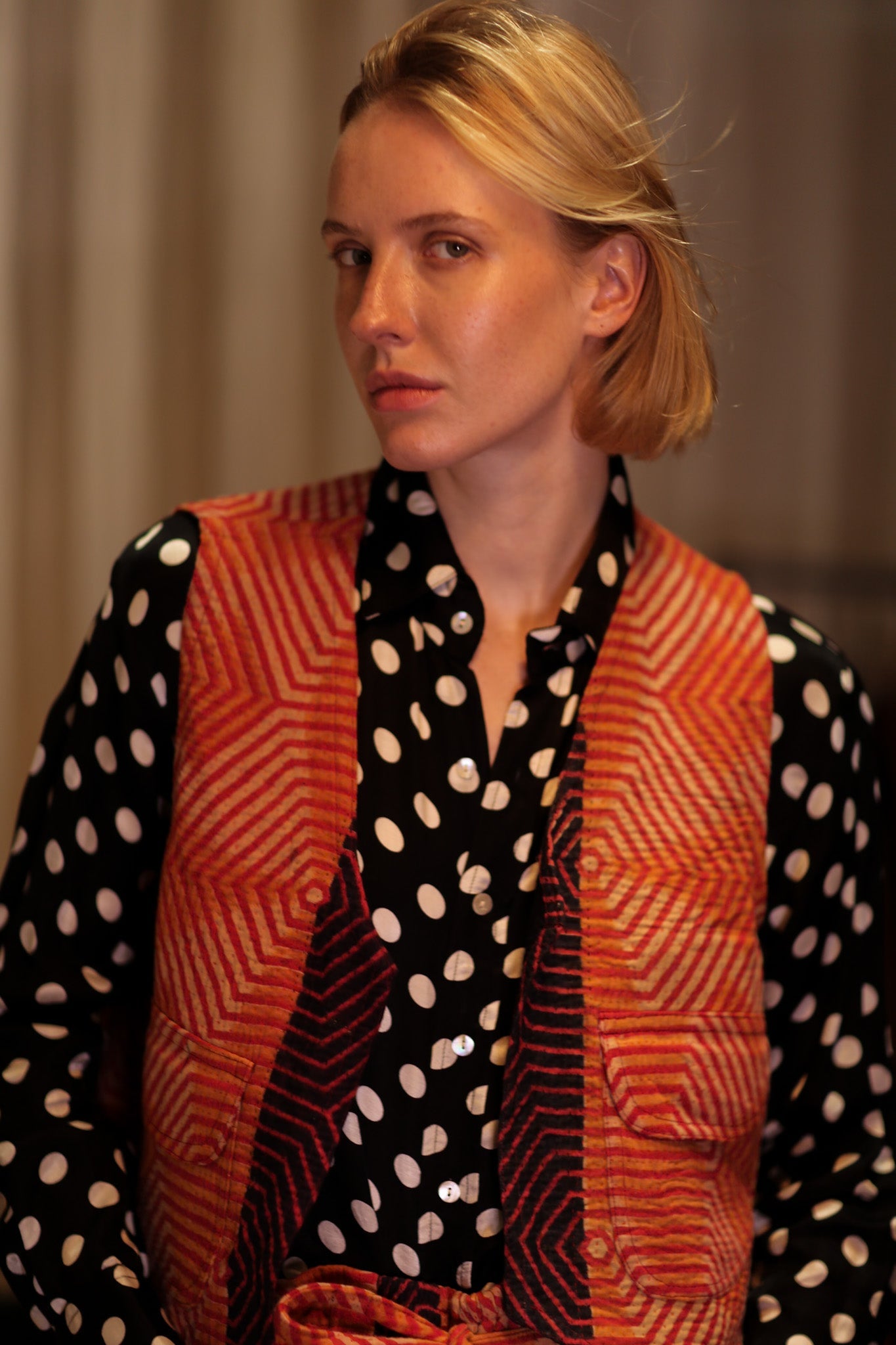 MARLENE KANTHA GILET CARROT - BANGKOK TAILOR CLOTHING STORE - HANDMADE CLOTHING