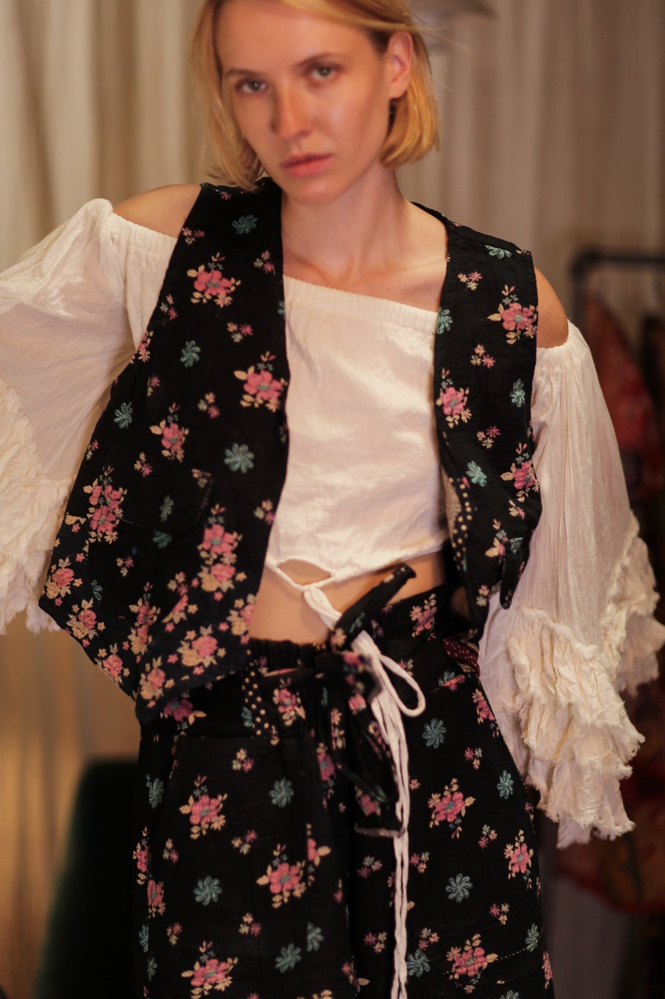 MARLENE KANTHA GILET MINI BOUQUET - BANGKOK TAILOR CLOTHING STORE - HANDMADE CLOTHING