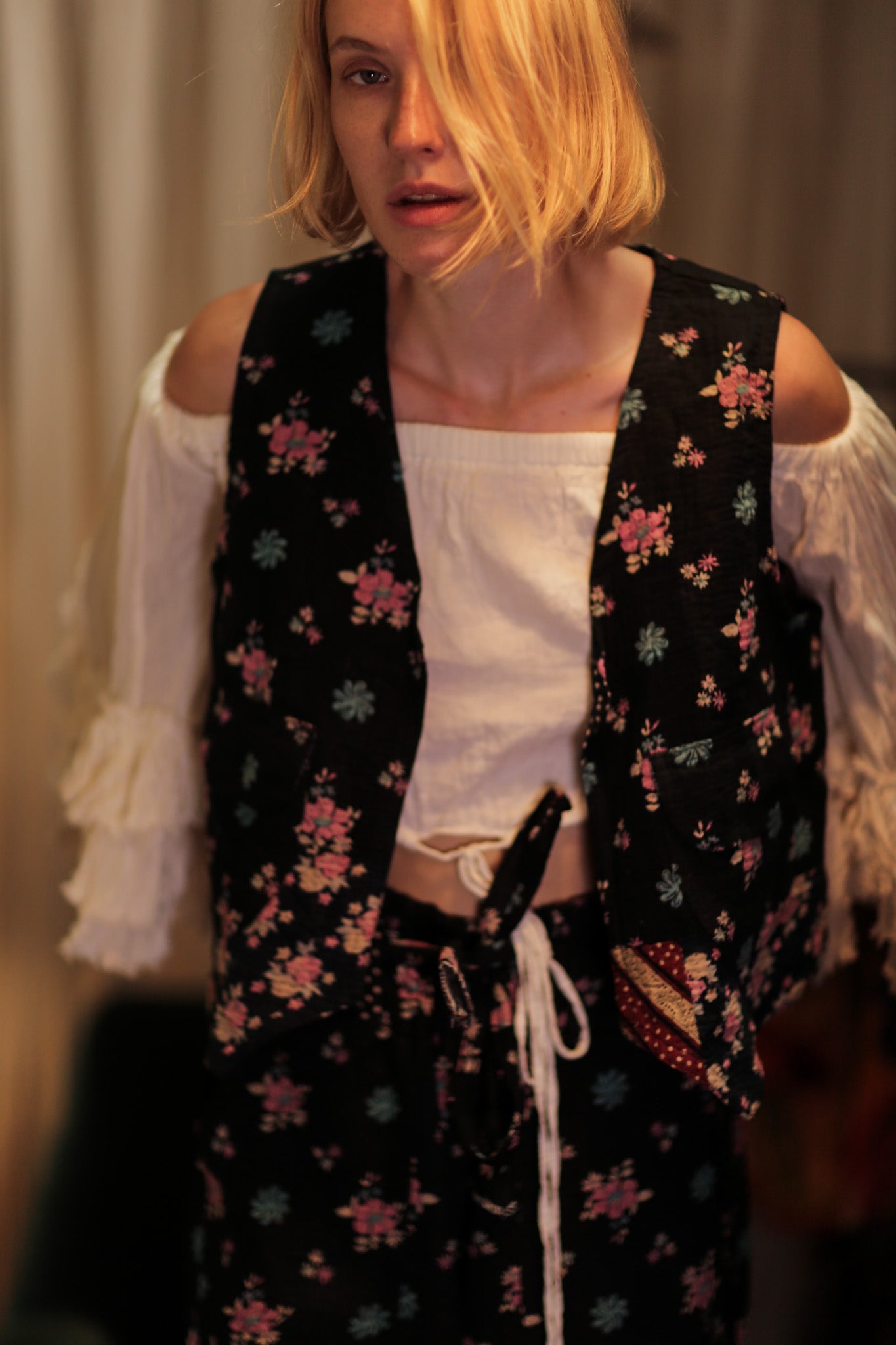 MARLENE KANTHA GILET MINI BOUQUET - BANGKOK TAILOR CLOTHING STORE - HANDMADE CLOTHING