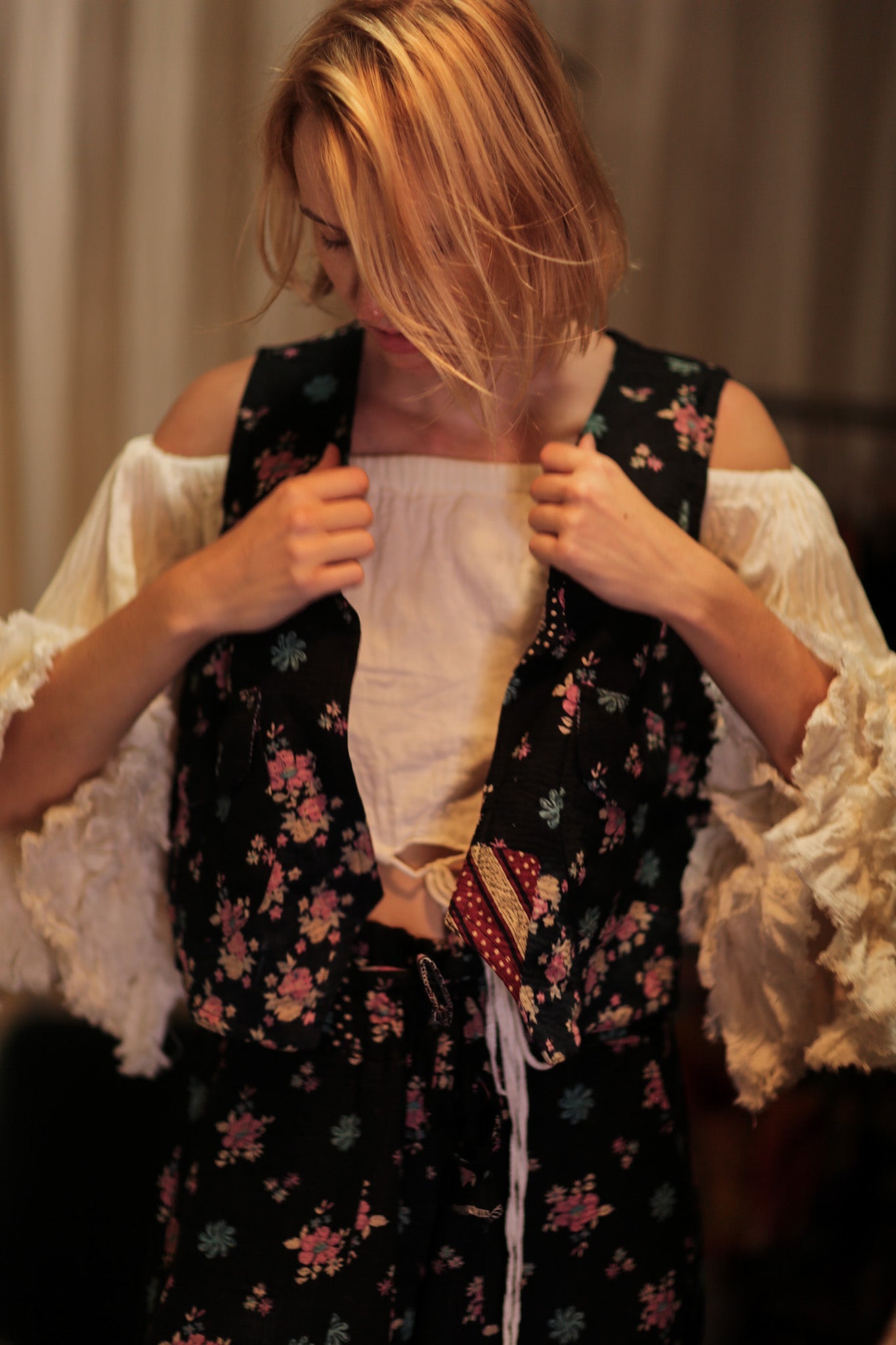 MARLENE KANTHA GILET MINI BOUQUET - BANGKOK TAILOR CLOTHING STORE - HANDMADE CLOTHING