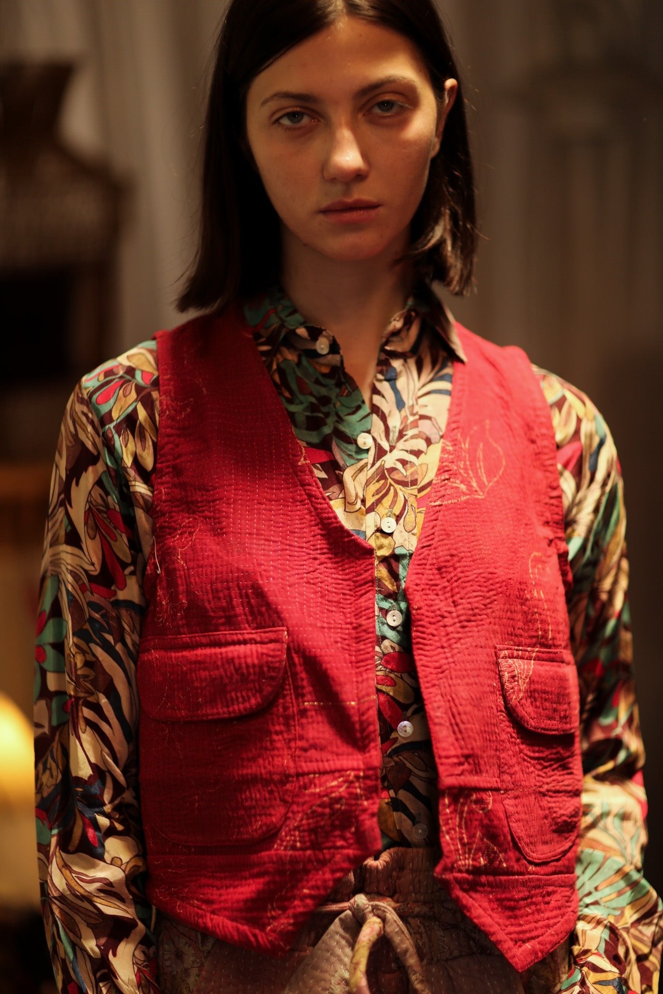 MARLENE KANTHA GILET POMEGRANATE - BANGKOK TAILOR CLOTHING STORE - HANDMADE CLOTHING